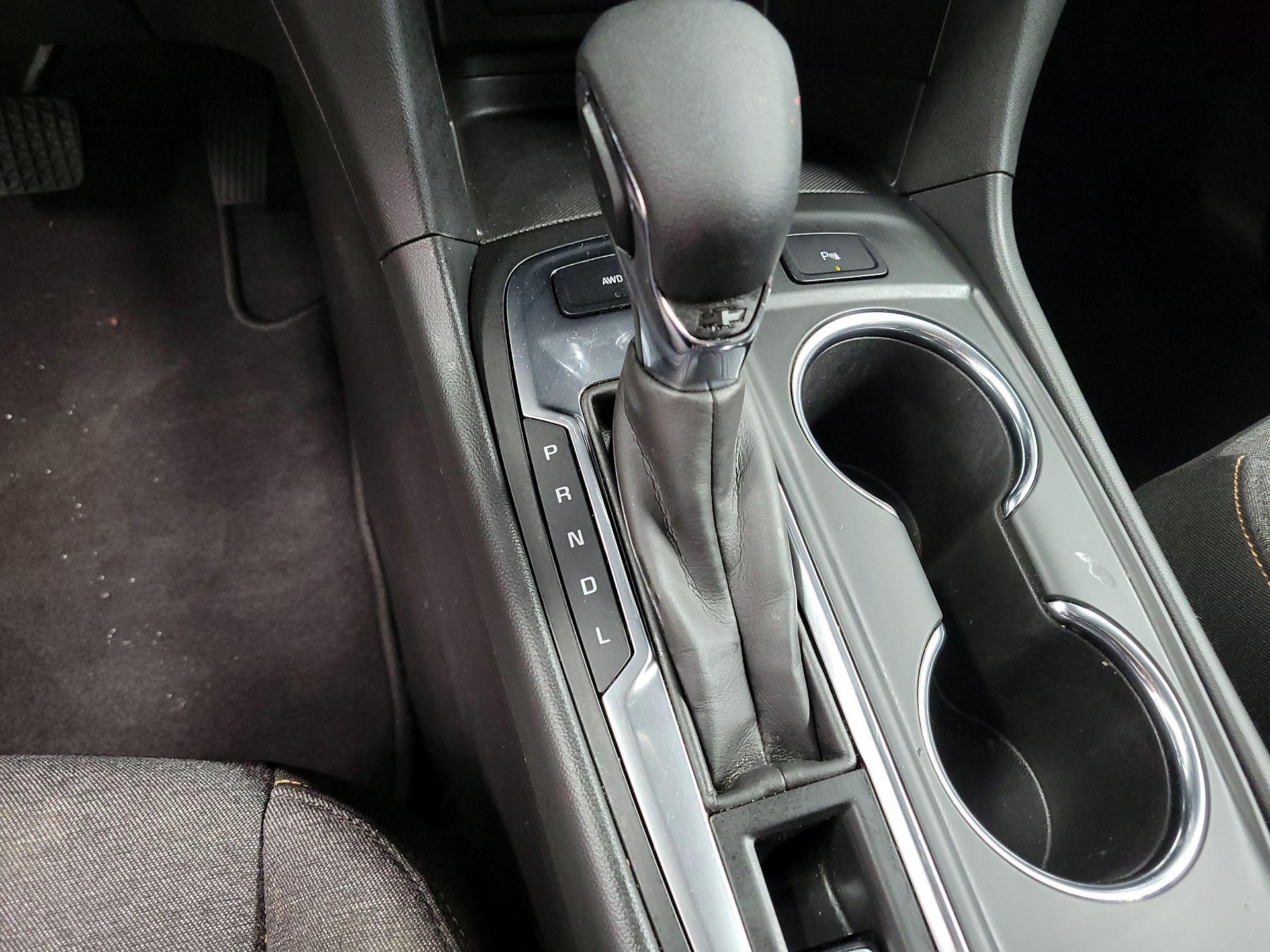 Thumbnail: 2022 Chevrolet Equinox - 15