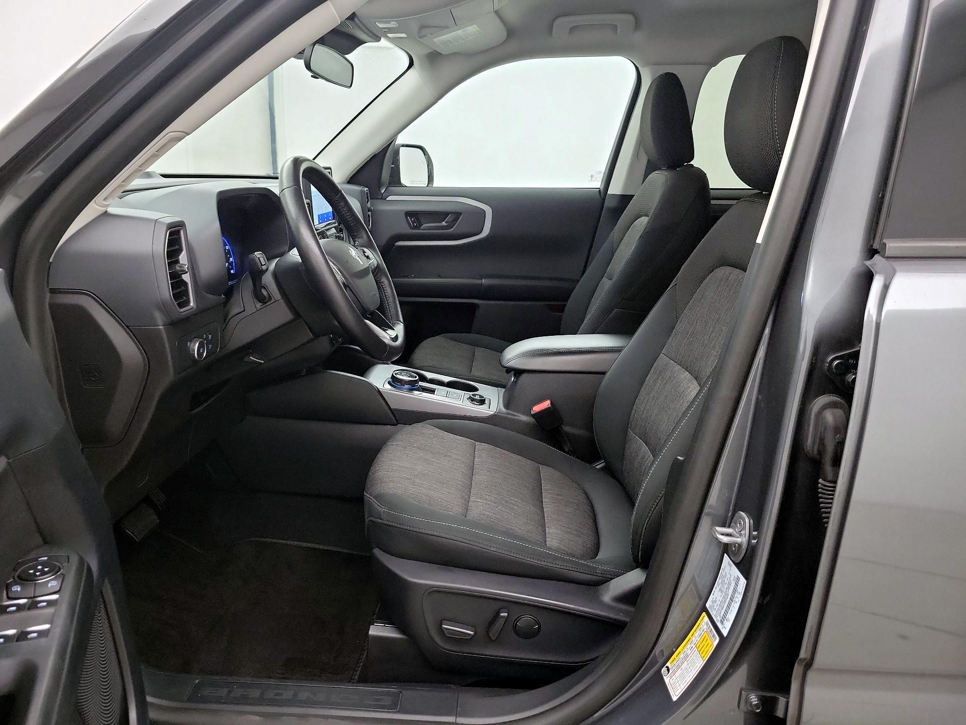 Thumbnail: 2022 Ford Bronco Sport - 11