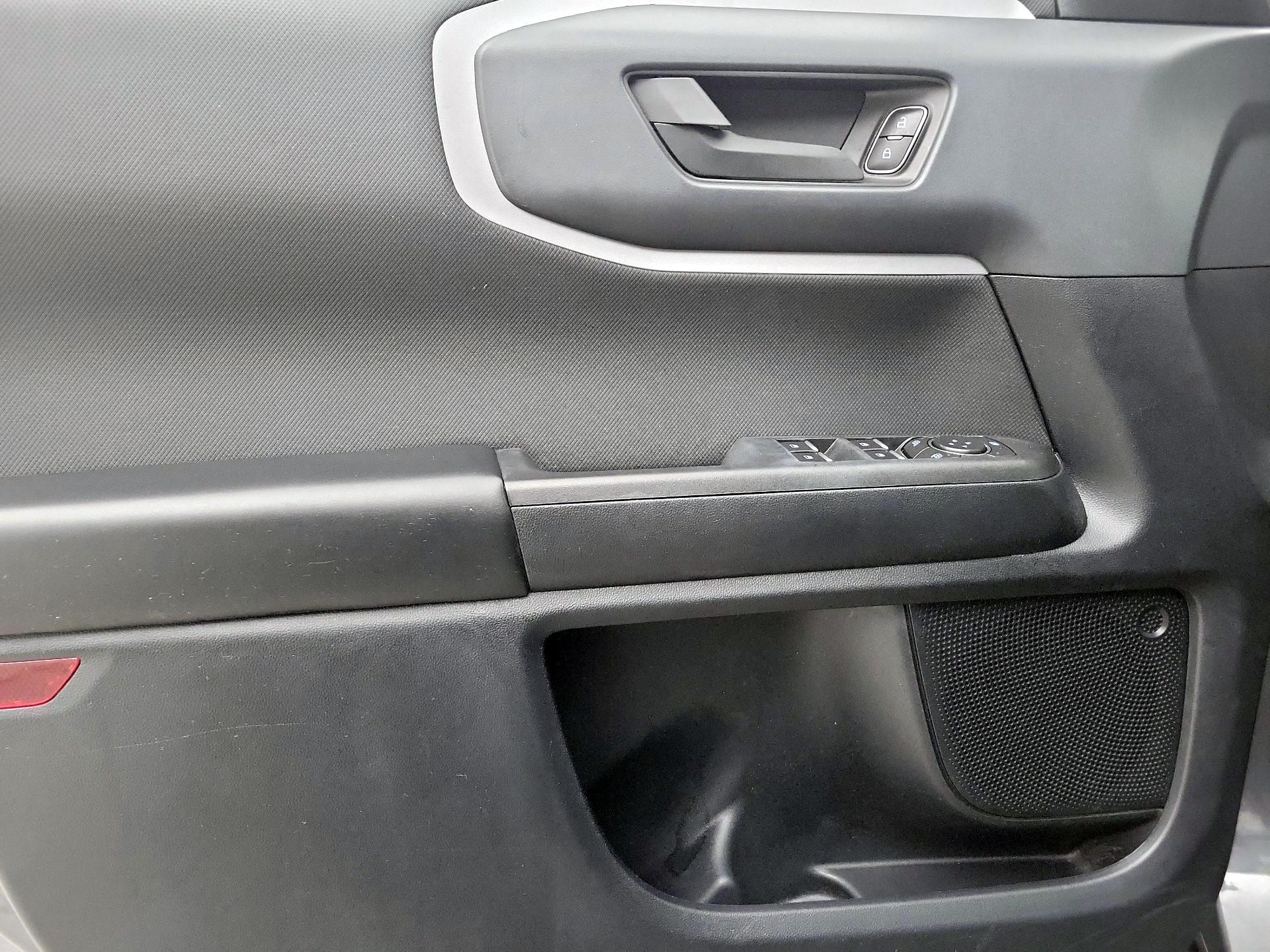 Thumbnail: 2022 Ford Bronco Sport - 12