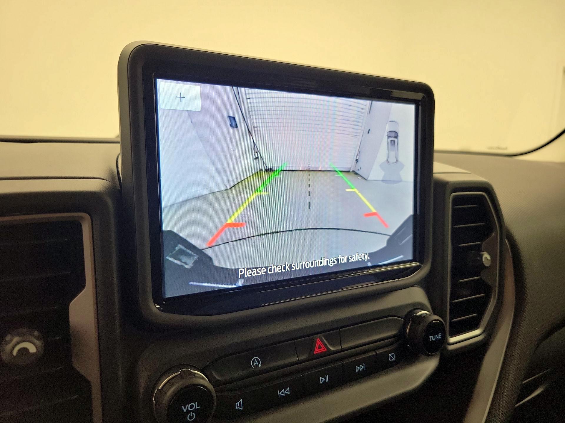 Thumbnail: 2022 Ford Bronco Sport - 14