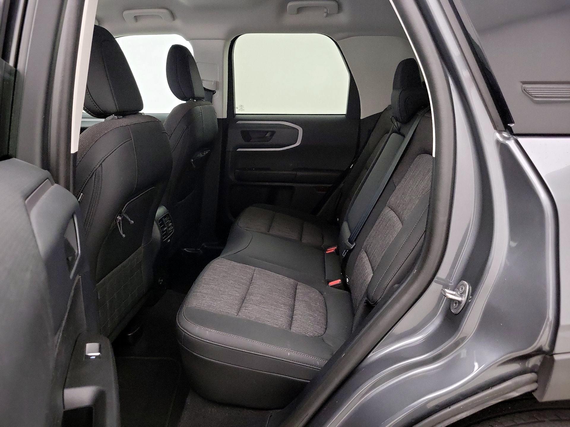 Thumbnail: 2022 Ford Bronco Sport - 19