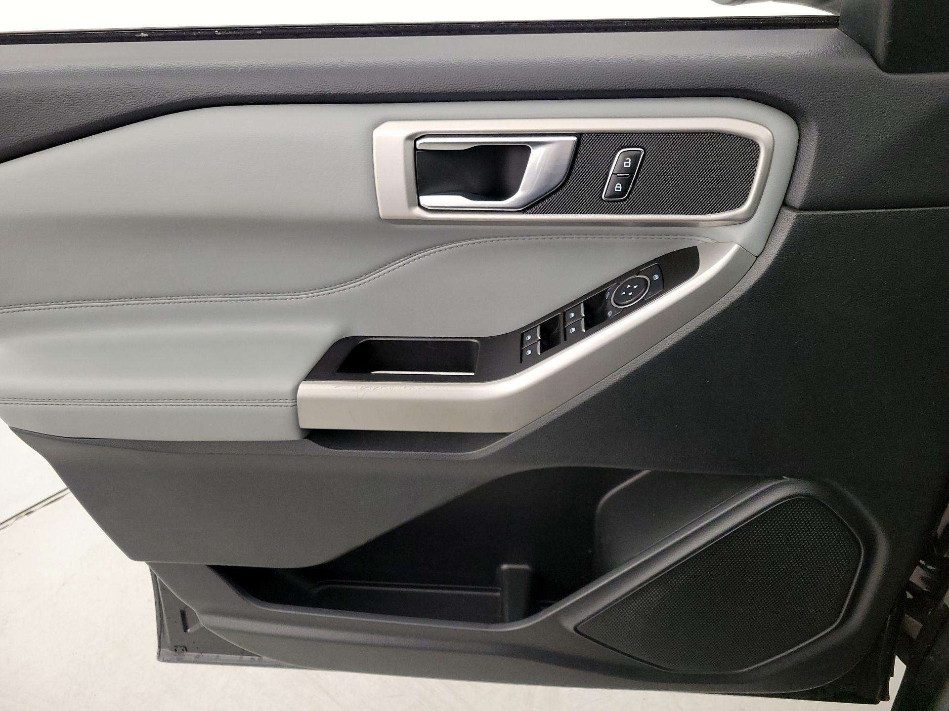 Thumbnail: 2022 Ford Explorer - 12