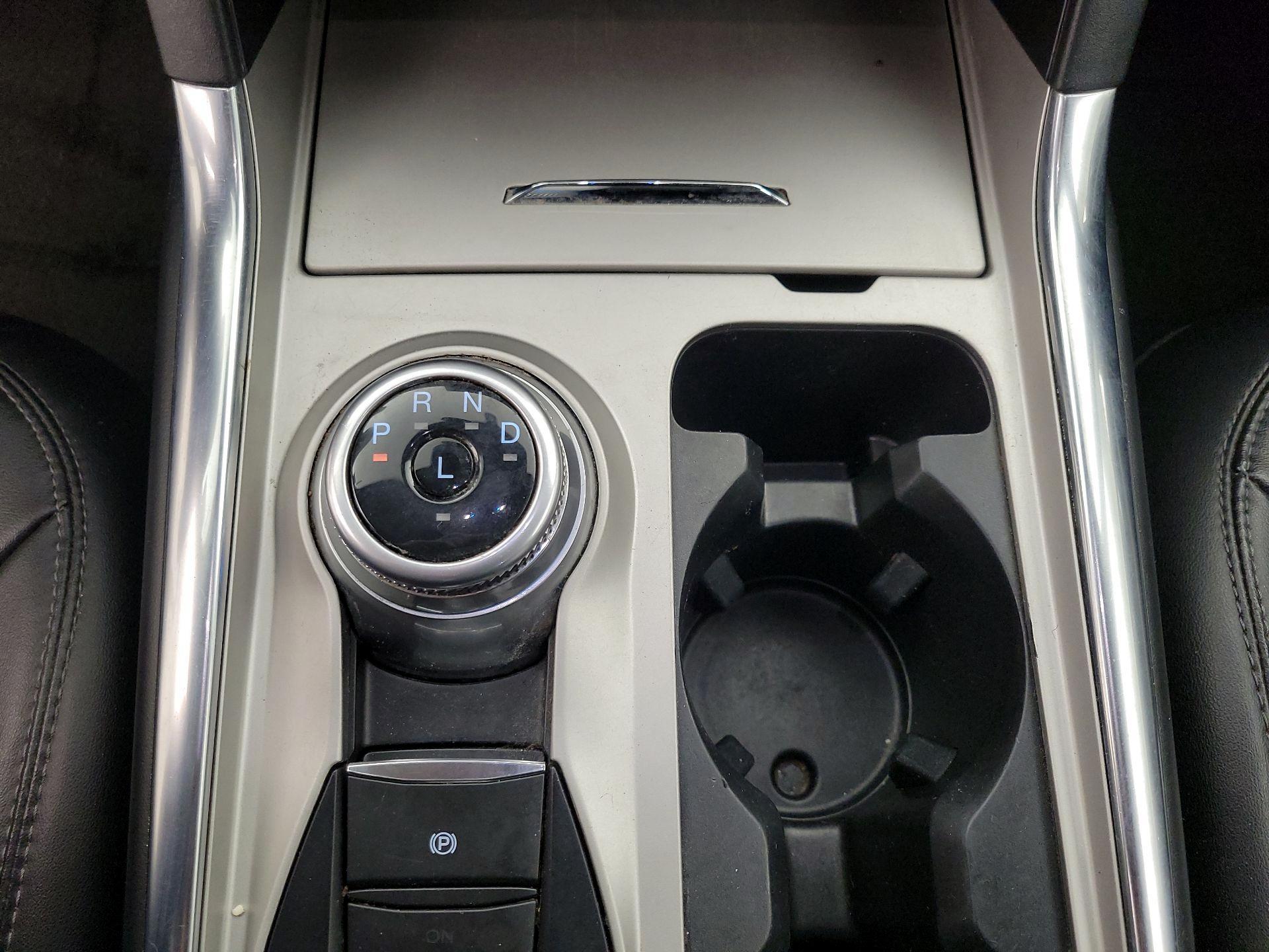 Thumbnail: 2022 Ford Explorer - 18