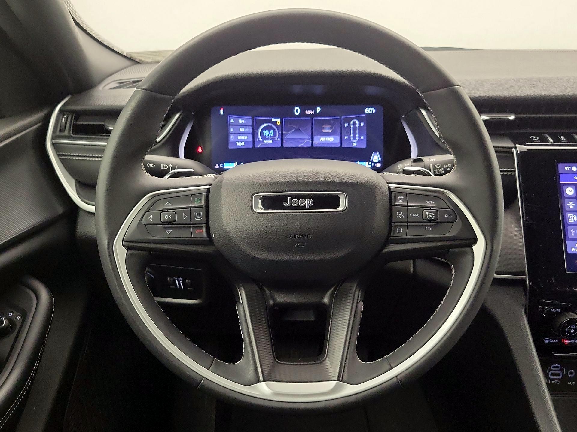 Thumbnail: 2024 Jeep Grand Cherokee - 10