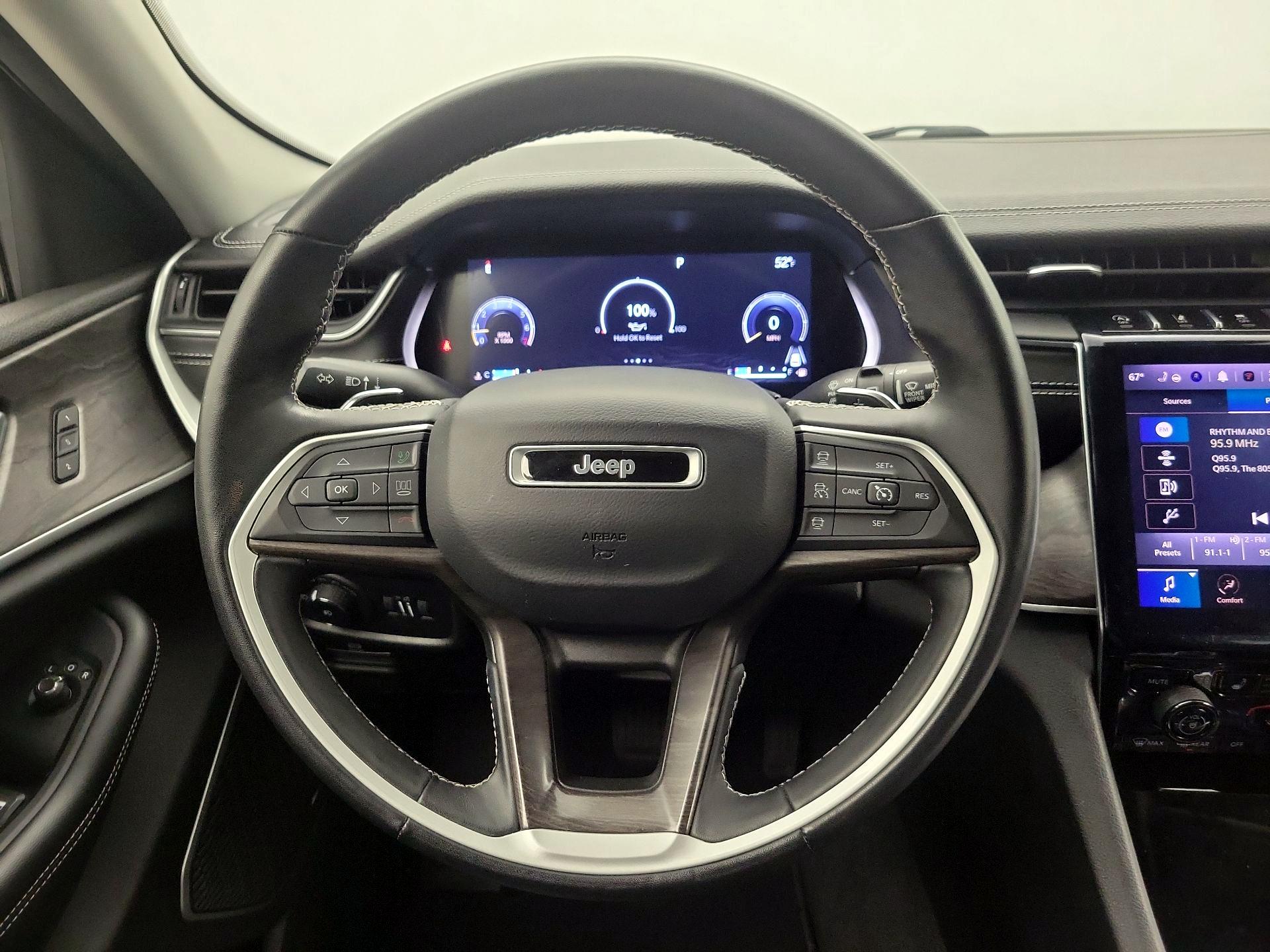 Thumbnail: 2022 Jeep Grand Cherokee L - 10