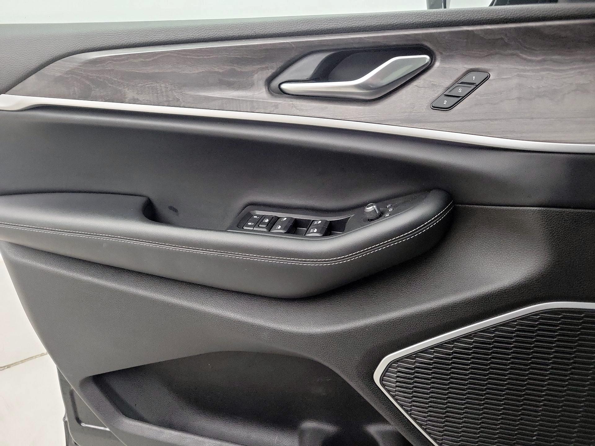 Thumbnail: 2022 Jeep Grand Cherokee L - 12