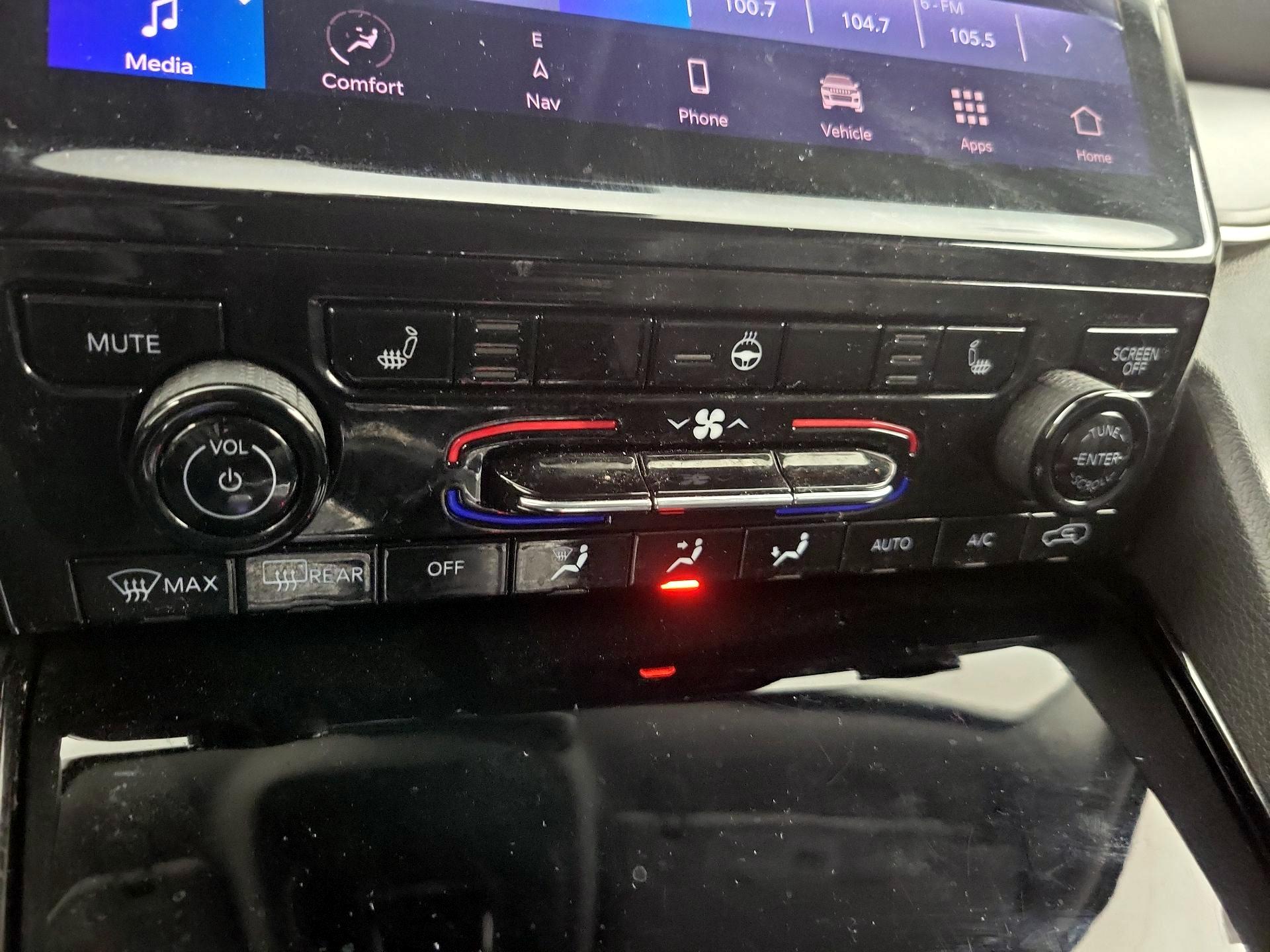 Thumbnail: 2022 Jeep Grand Cherokee L - 17