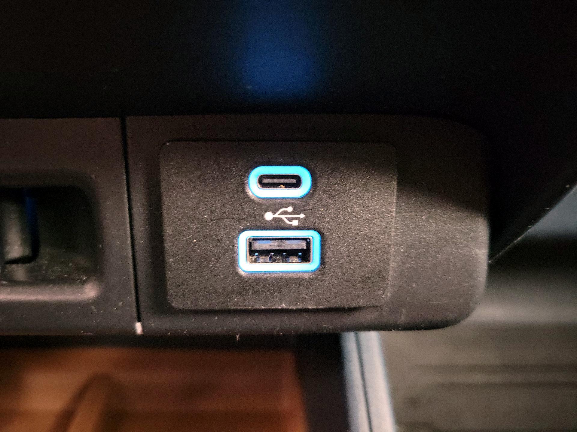 Thumbnail: 2022 Ford Maverick - 18