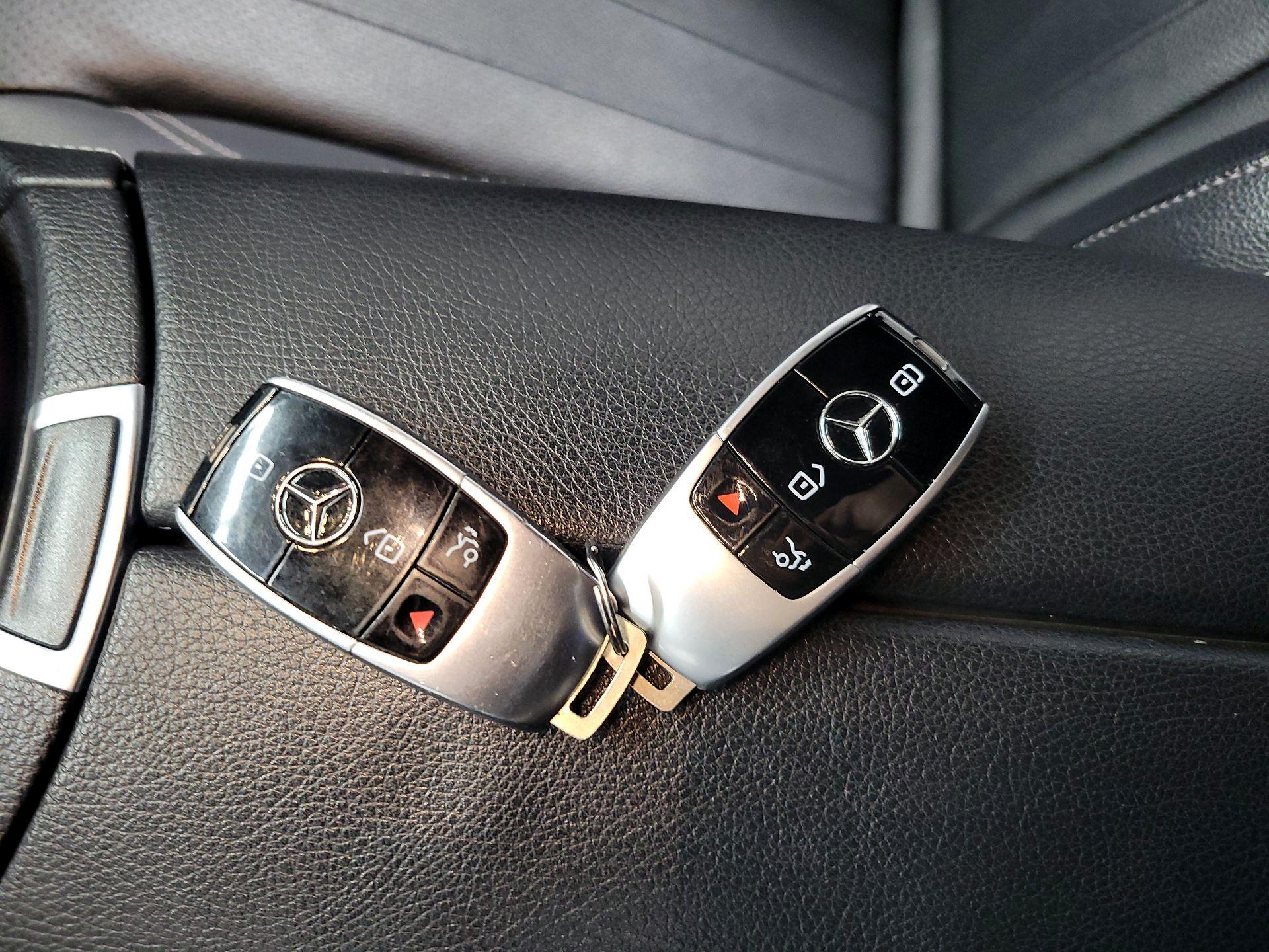 Thumbnail: 2021 Mercedes-Benz E-Class - 20