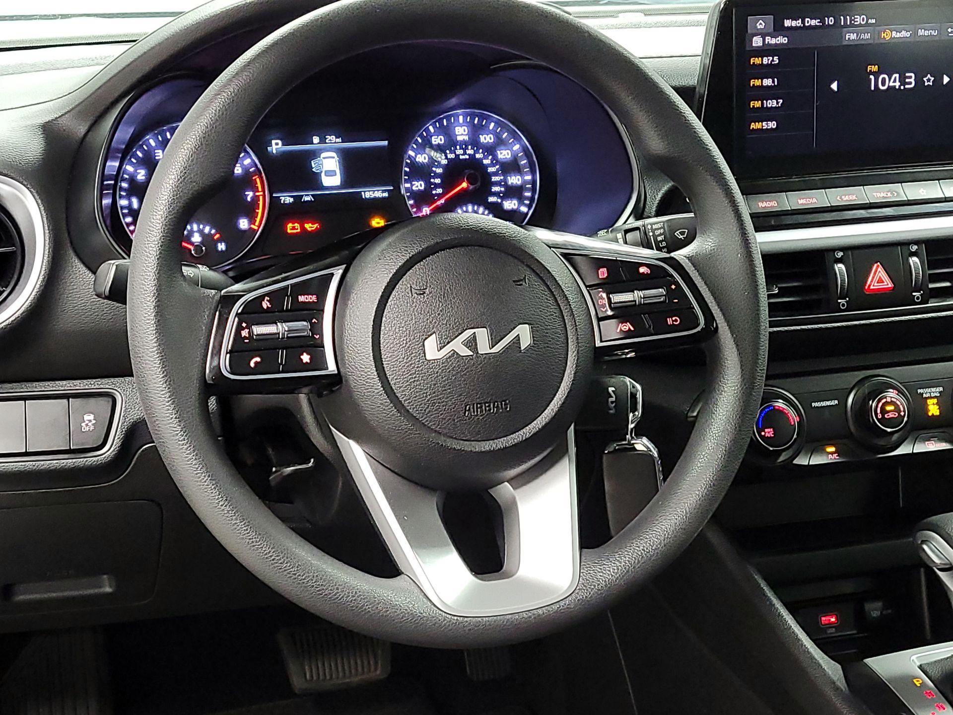 Thumbnail: 2023 Kia Forte - 10