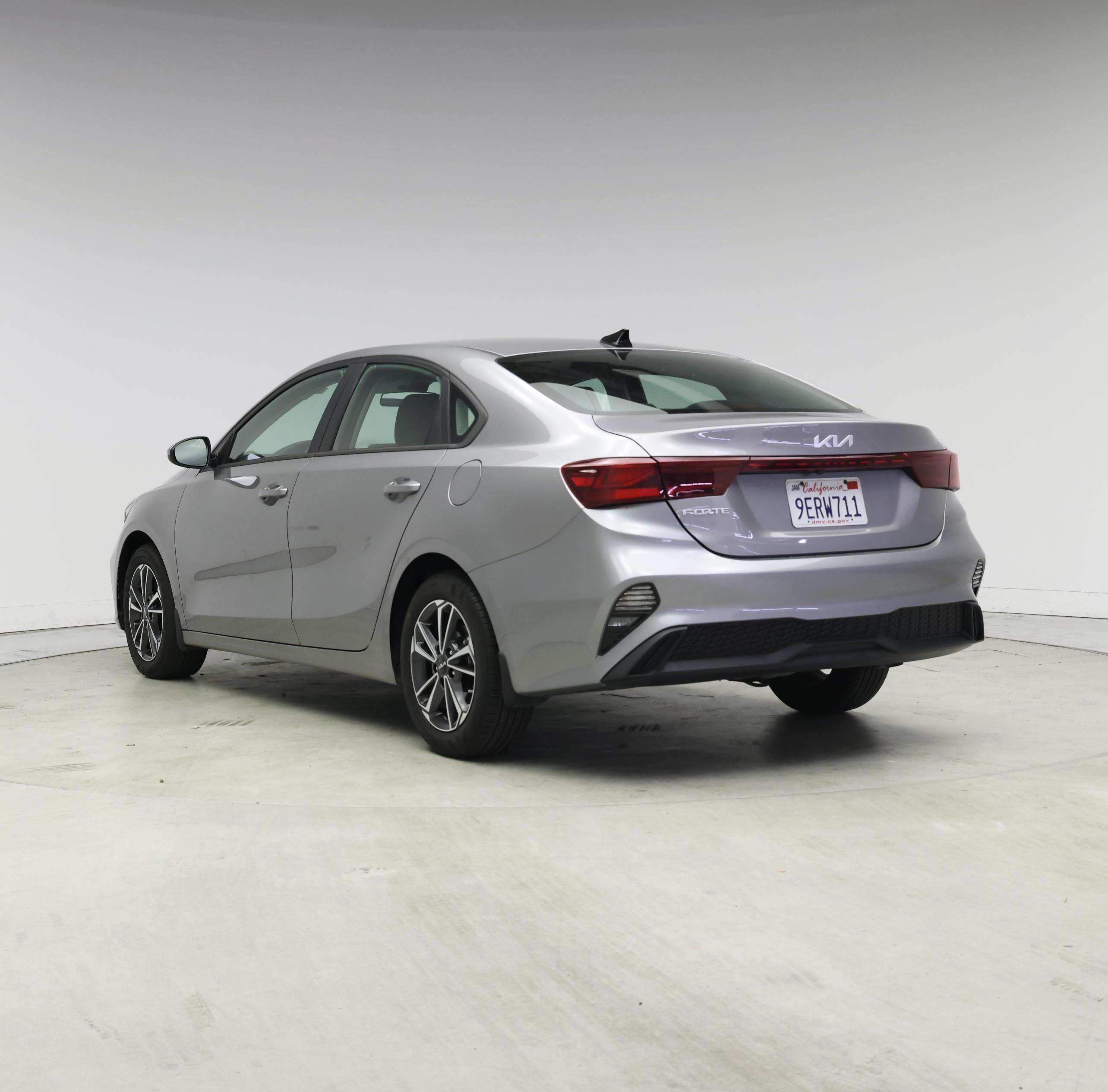 Thumbnail: 2023 Kia Forte - 2