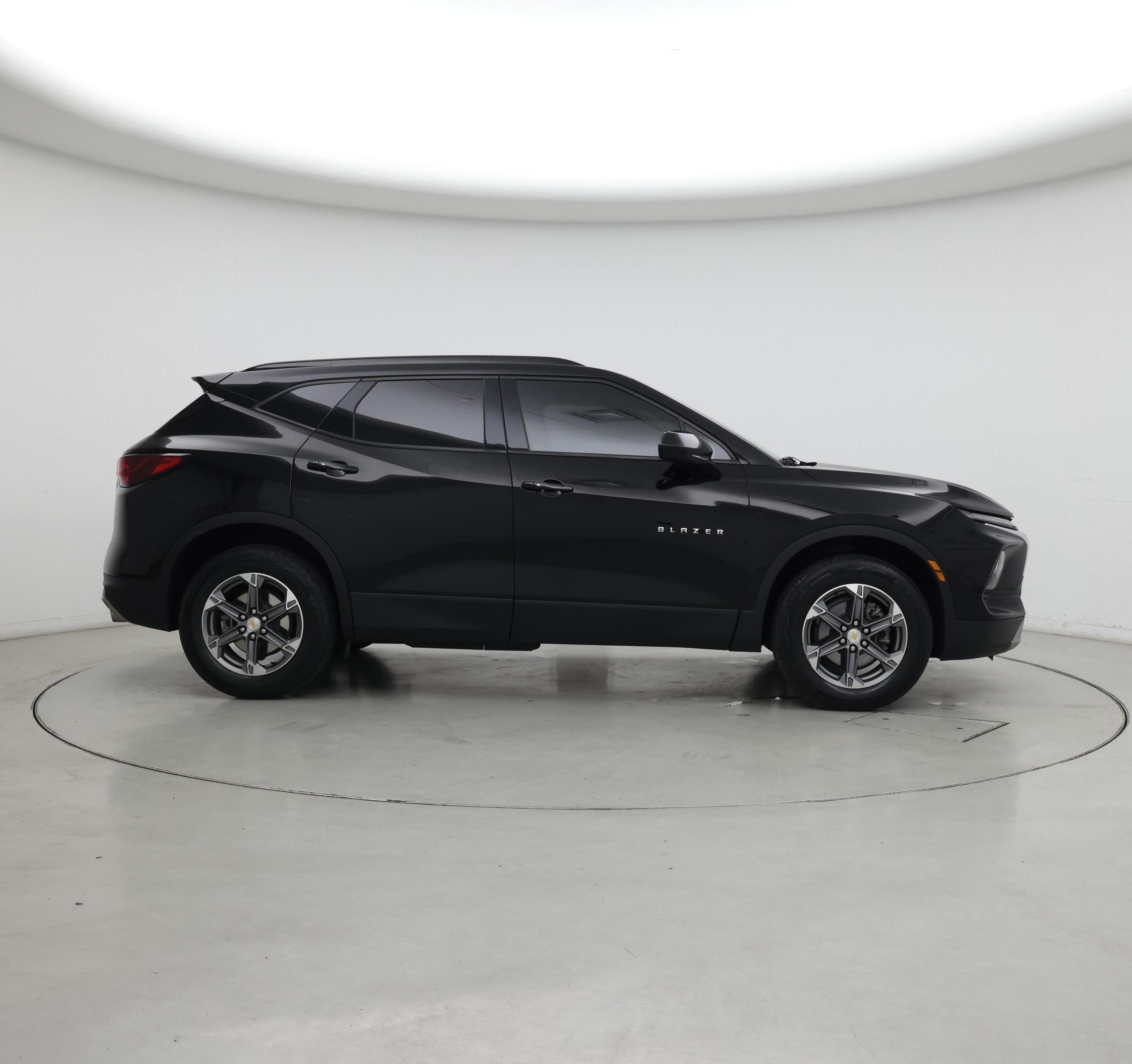 Thumbnail: 2023 Chevrolet Blazer - 7