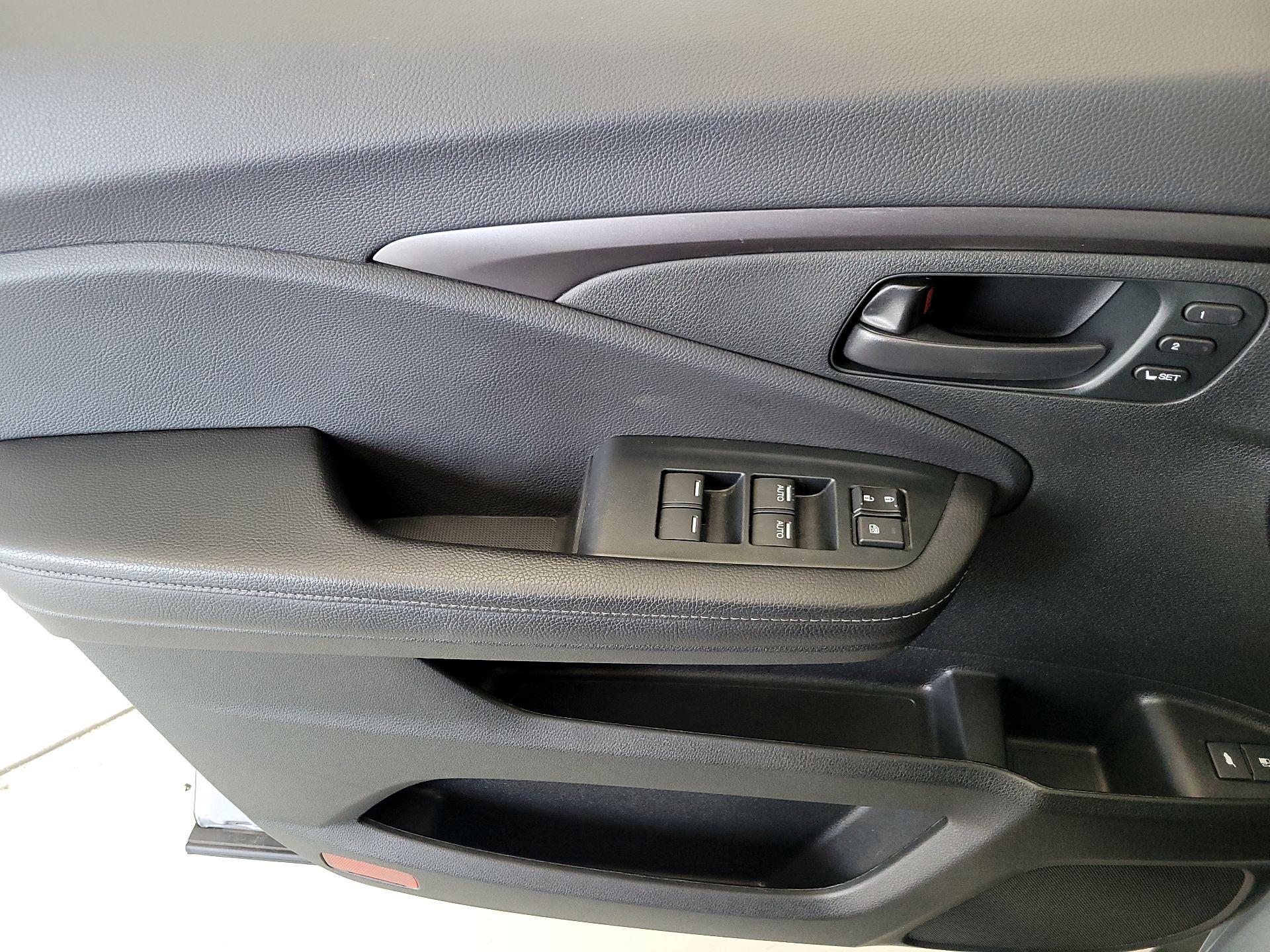 Thumbnail: 2023 Honda Passport - 12