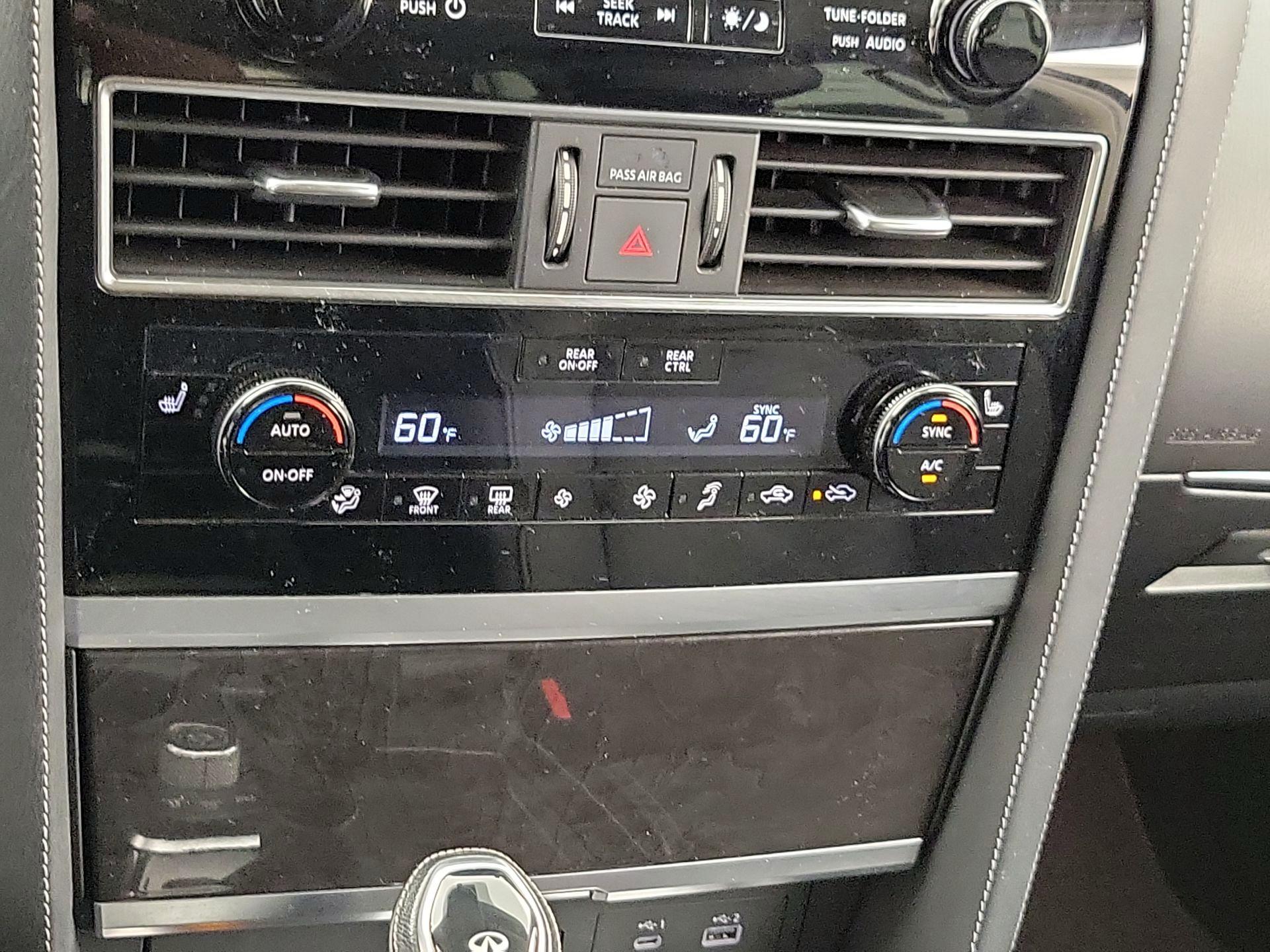 Thumbnail: 2022 INFINITI QX80 - 17