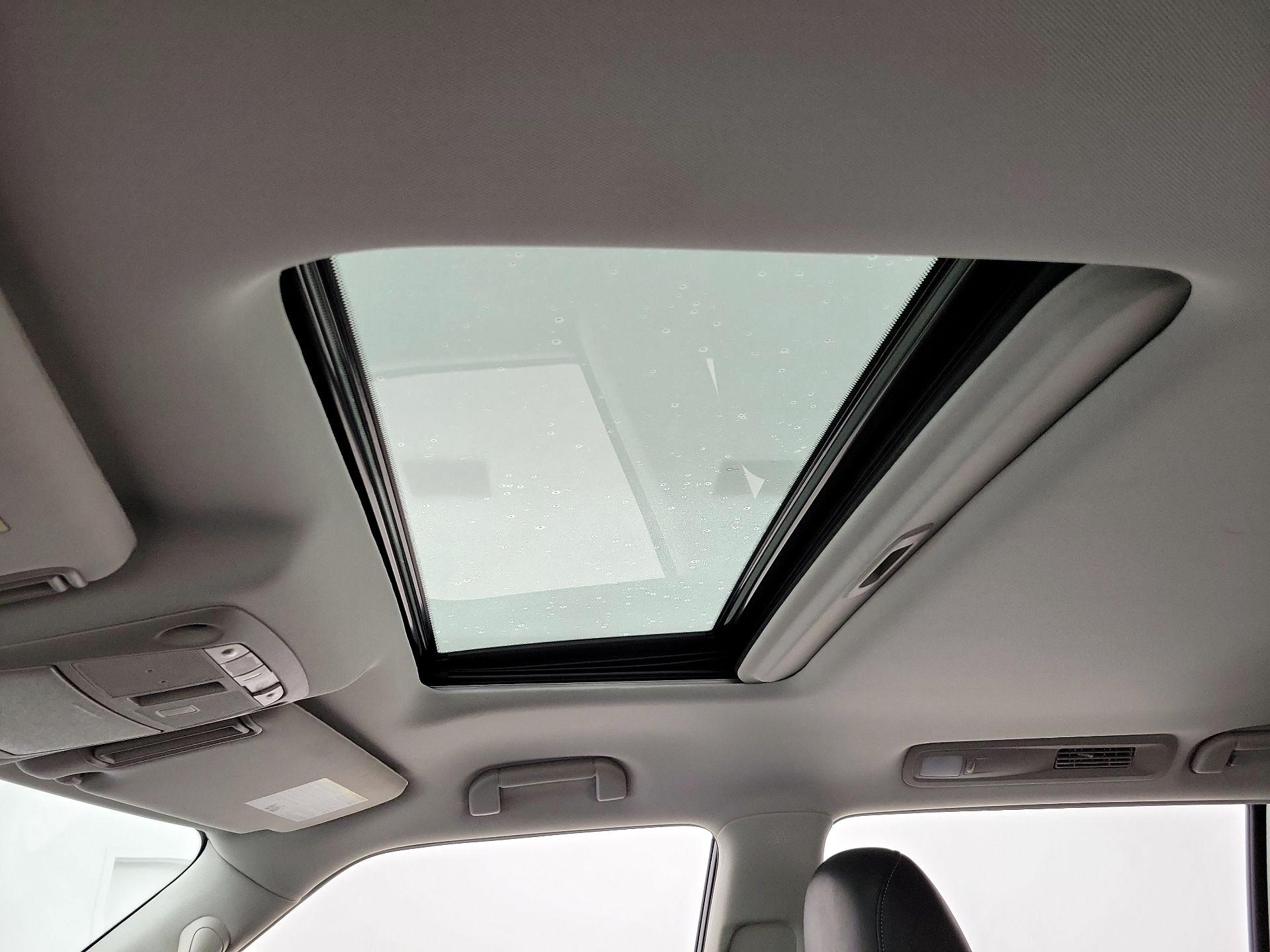 Thumbnail: 2022 INFINITI QX80 - 20