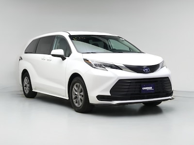 2023 Toyota Sienna Hybrid LE