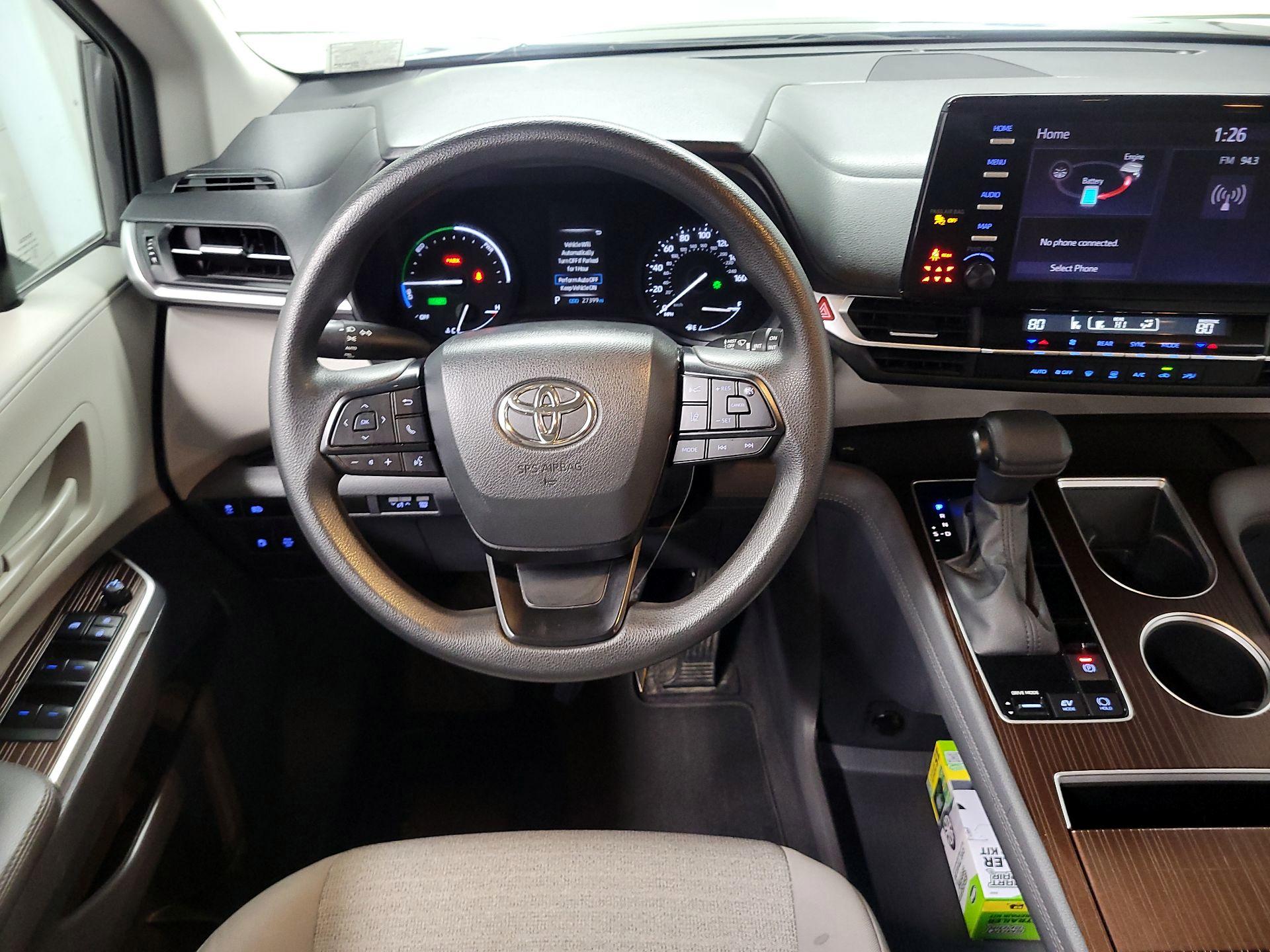 Thumbnail: 2023 Toyota Sienna - 10