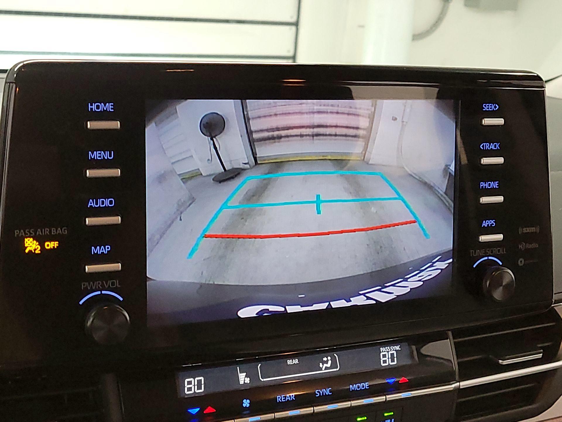 Thumbnail: 2023 Toyota Sienna - 13