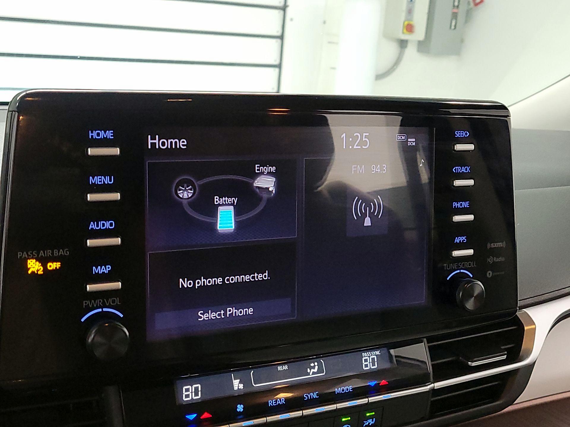 Thumbnail: 2023 Toyota Sienna - 14