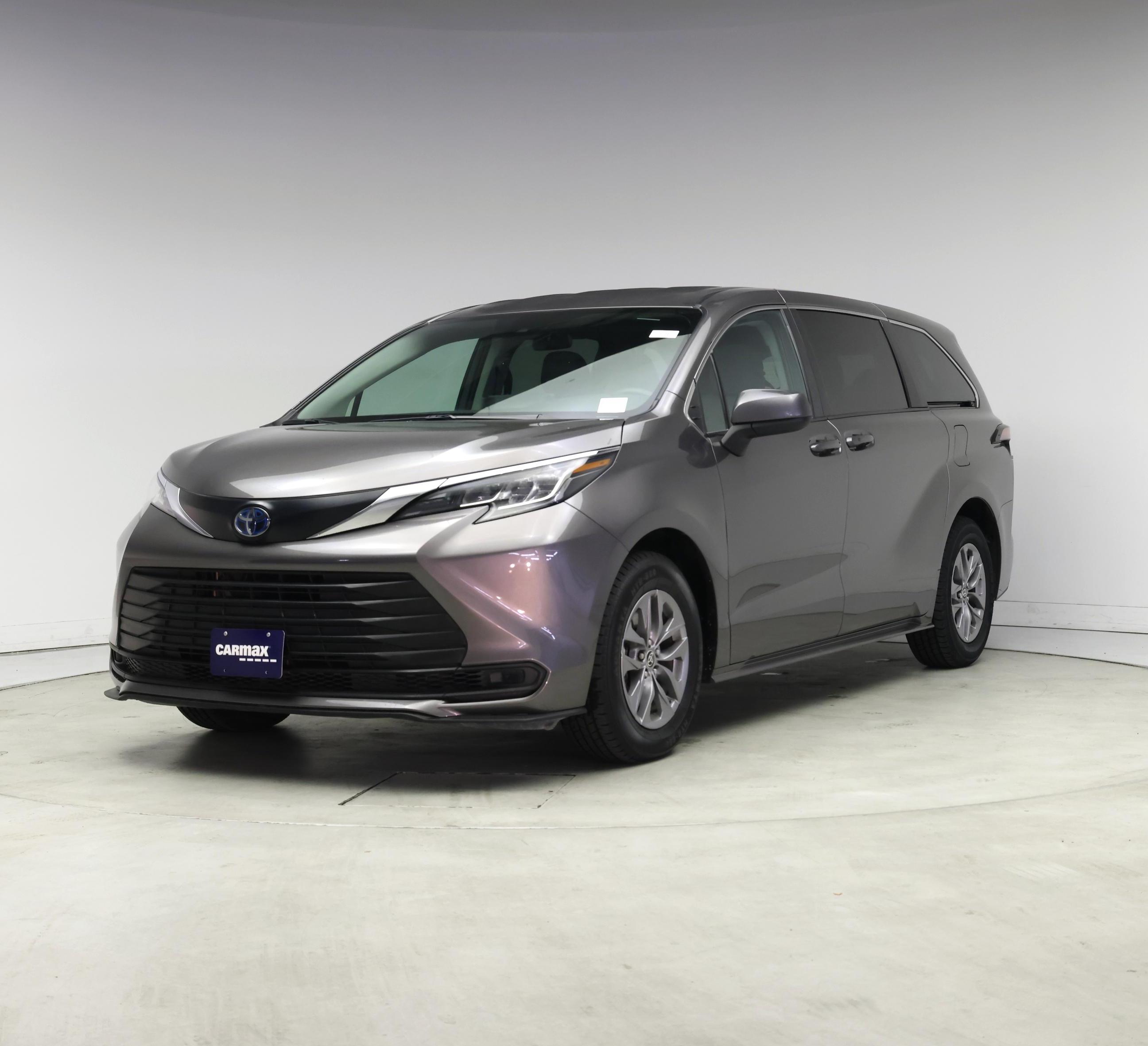 Thumbnail: 2023 Toyota Sienna - 4