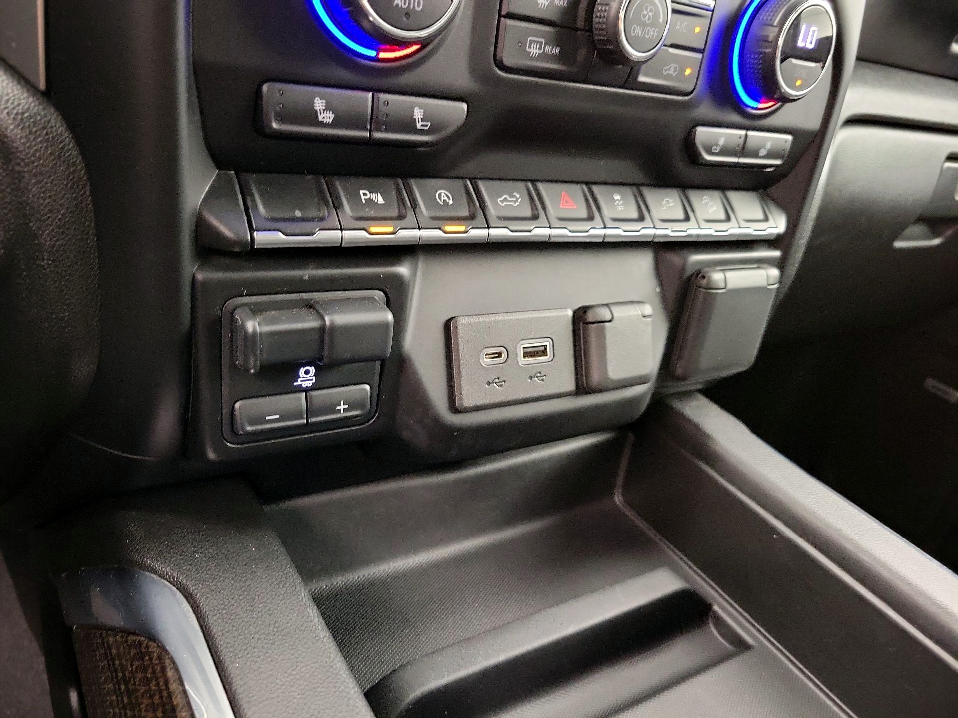 Thumbnail: 2021 Chevrolet Silverado 1500 - 18