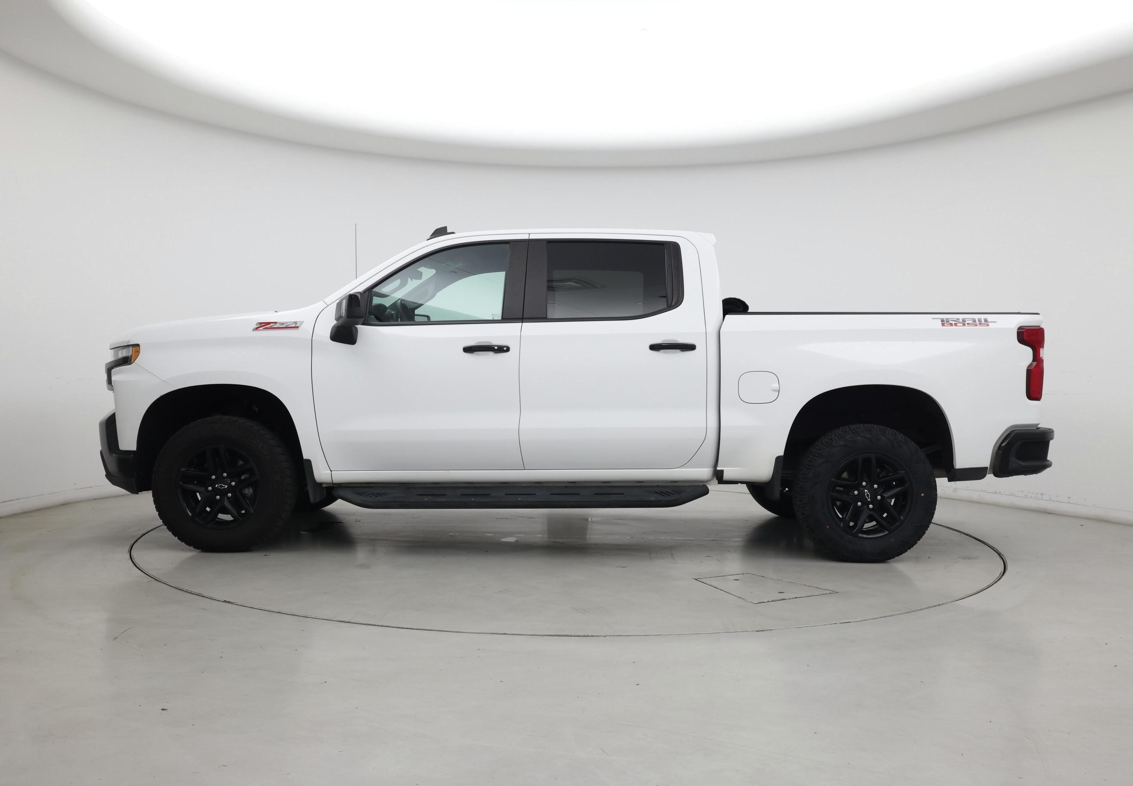 Thumbnail: 2021 Chevrolet Silverado 1500 - 3