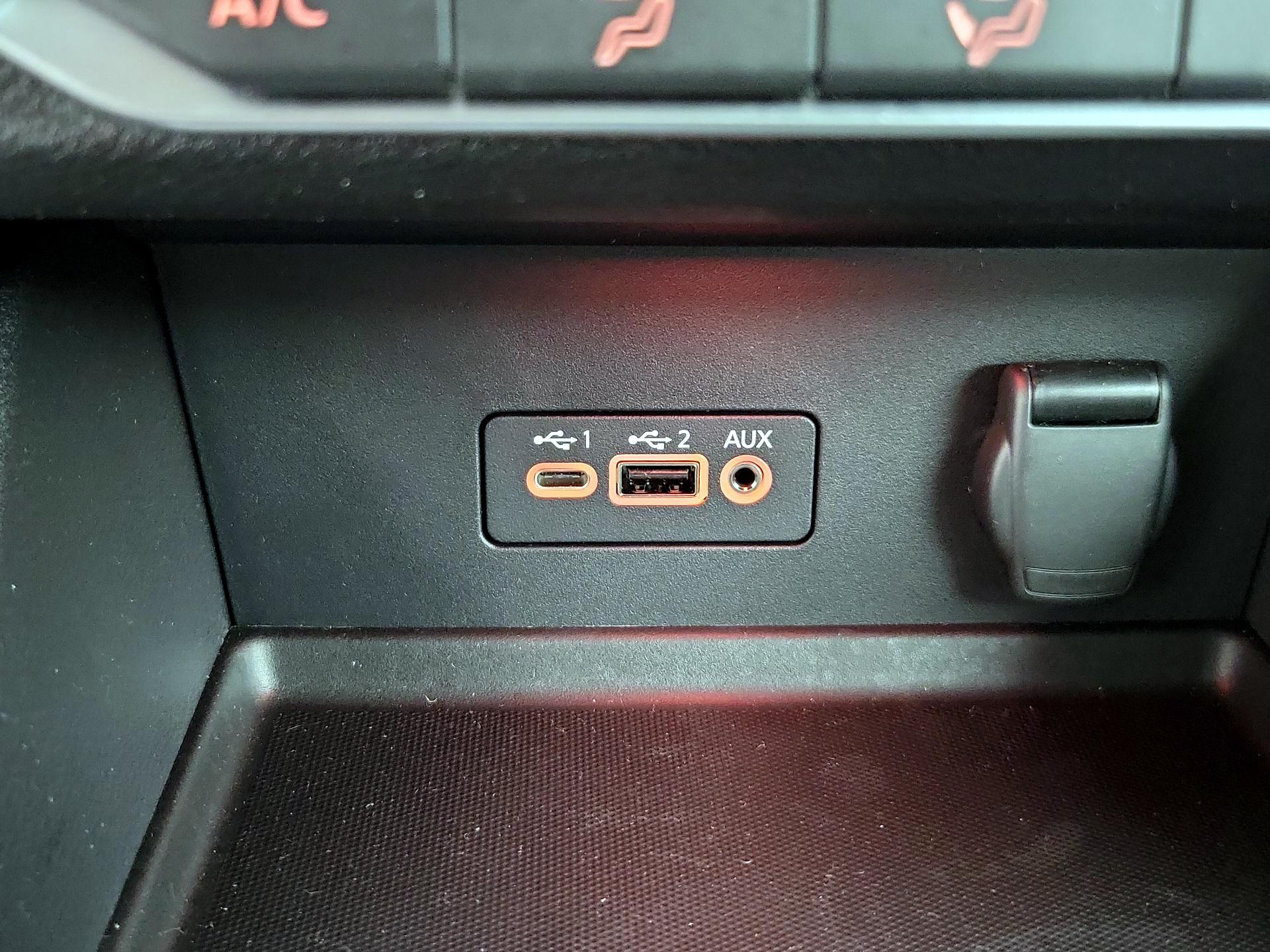 Thumbnail: 2022 Nissan Sentra - 18