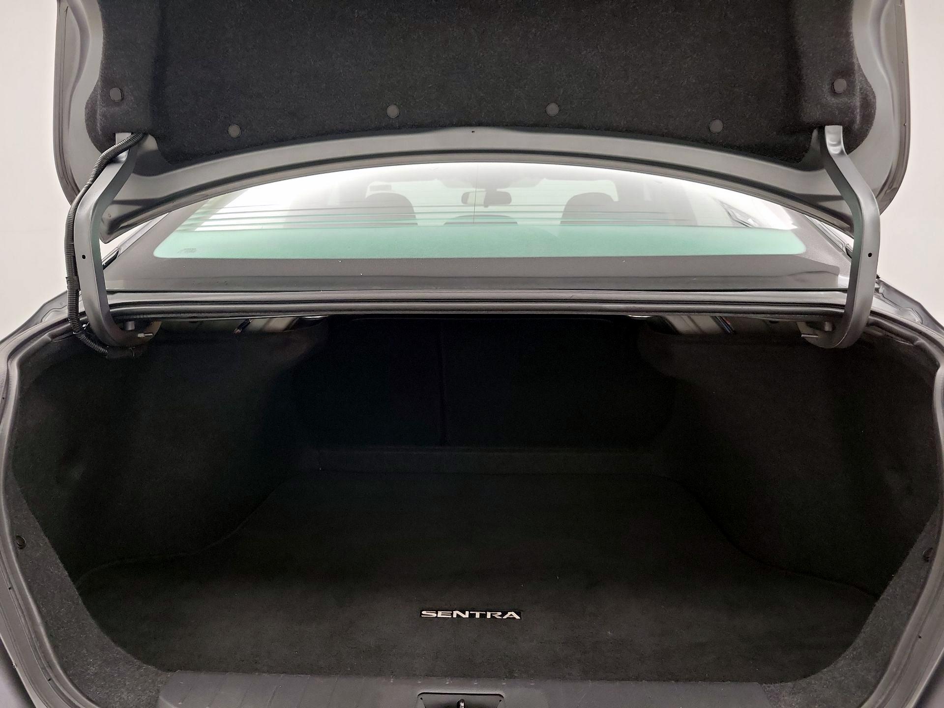 Thumbnail: 2022 Nissan Sentra - 20