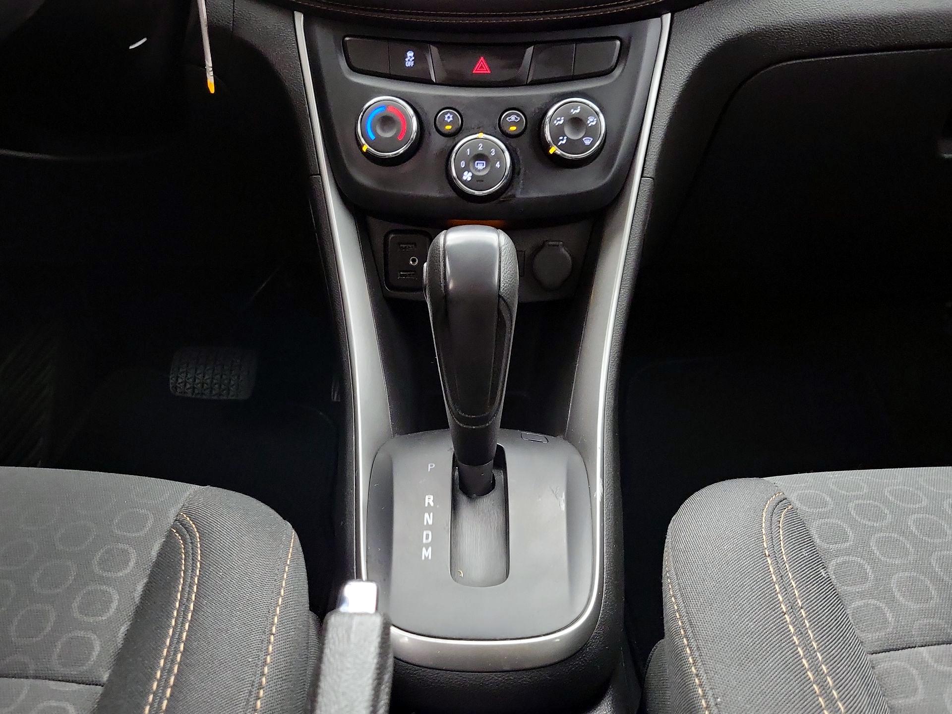 Thumbnail: 2020 Chevrolet Trax - 17