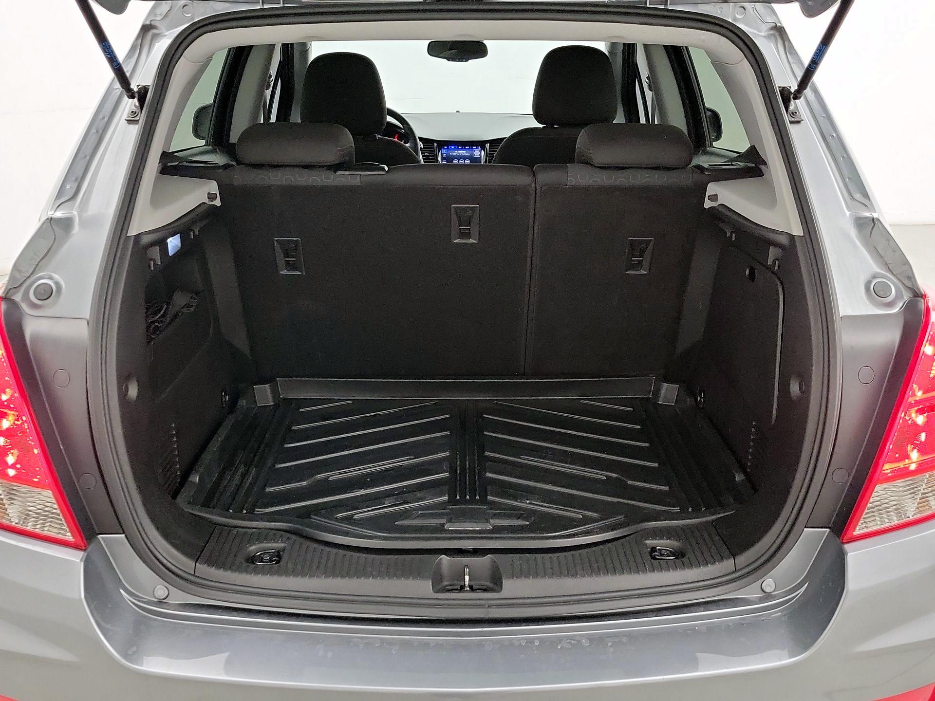 Thumbnail: 2020 Chevrolet Trax - 20