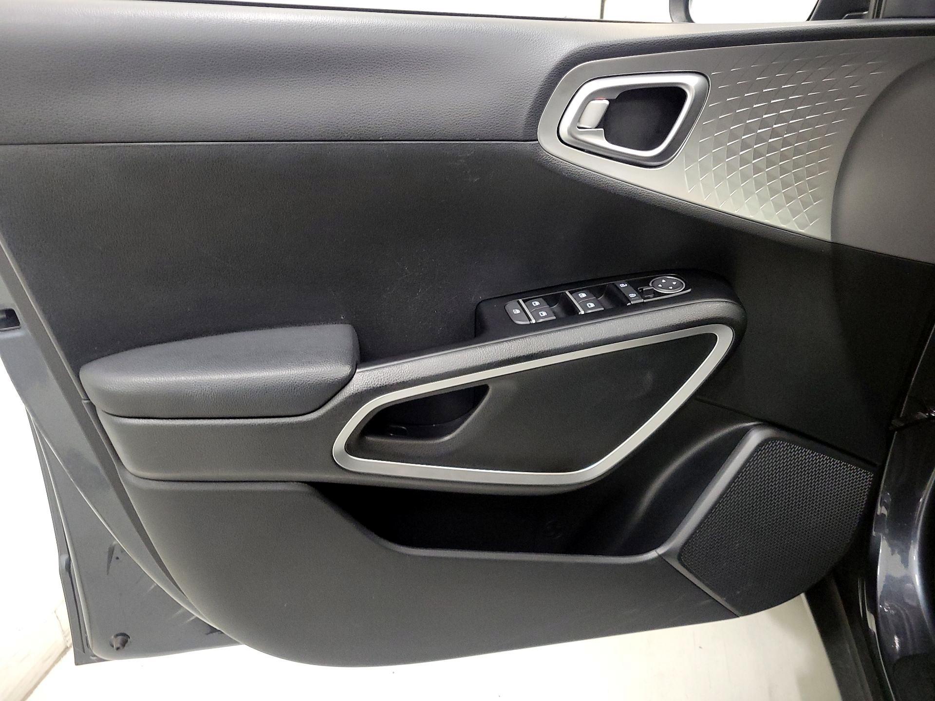 Thumbnail: 2024 Kia Soul - 12