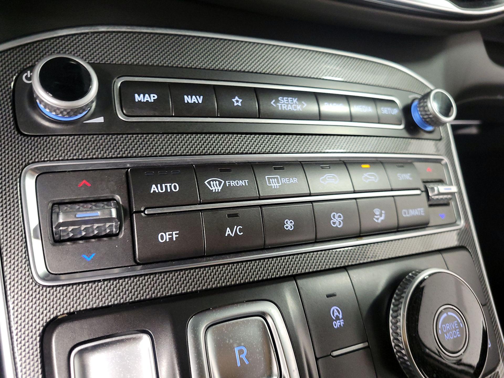 Thumbnail: 2023 Hyundai Santa Fe - 16