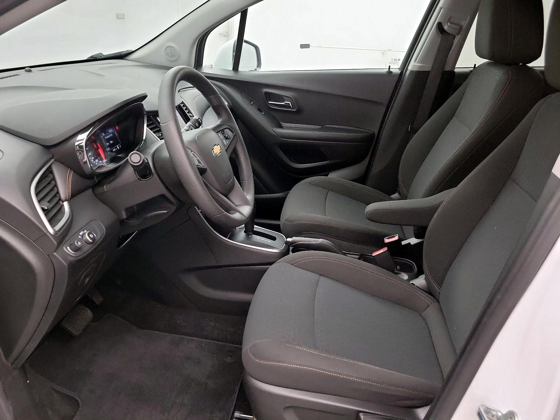 Thumbnail: 2022 Chevrolet Trax - 11