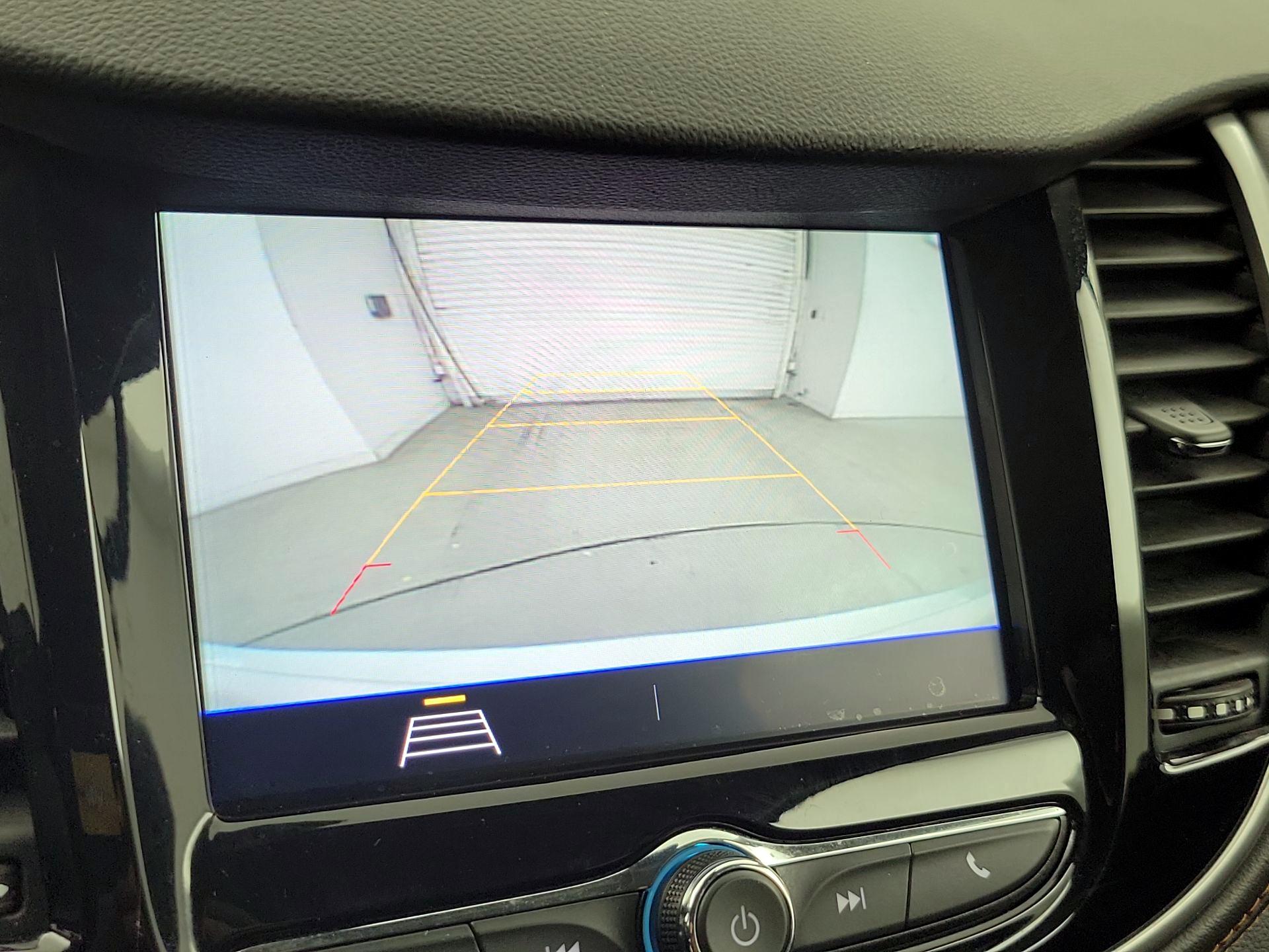 Thumbnail: 2022 Chevrolet Trax - 14