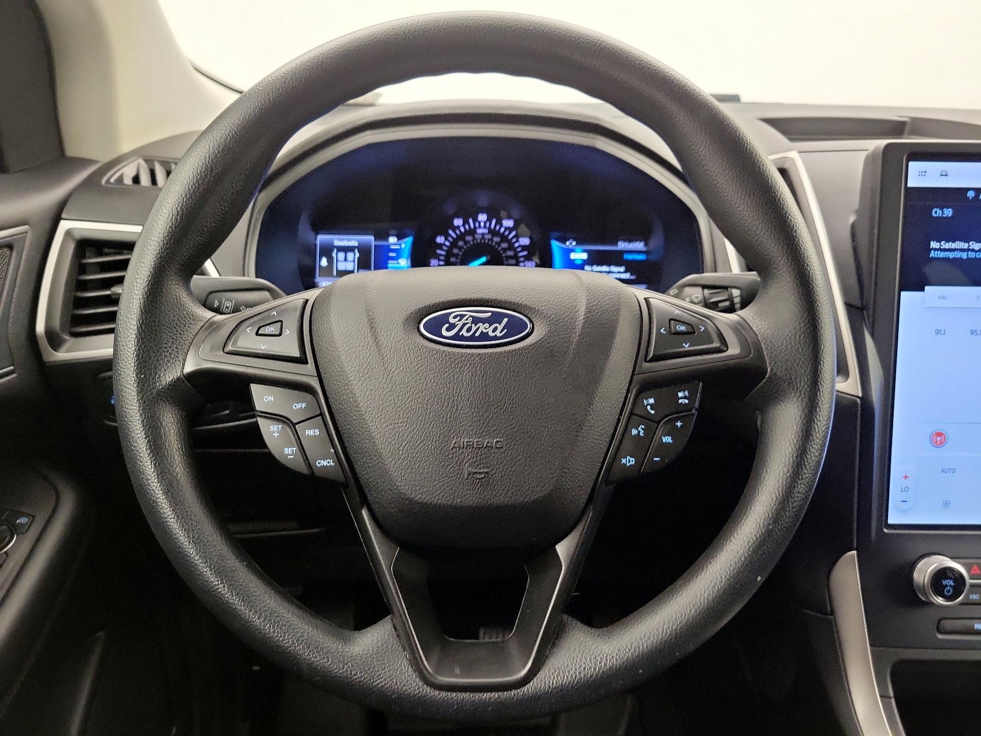 Thumbnail: 2022 Ford Edge - 10