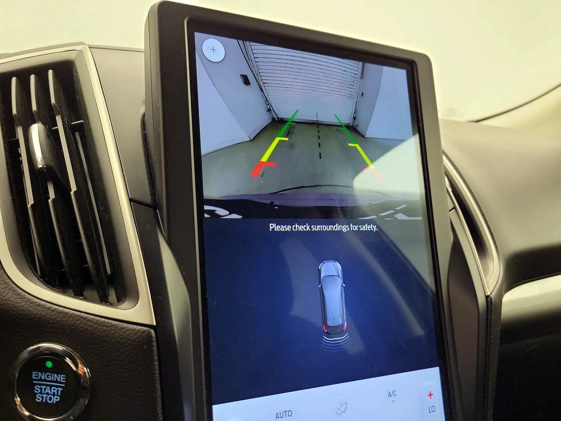 Thumbnail: 2022 Ford Edge - 14