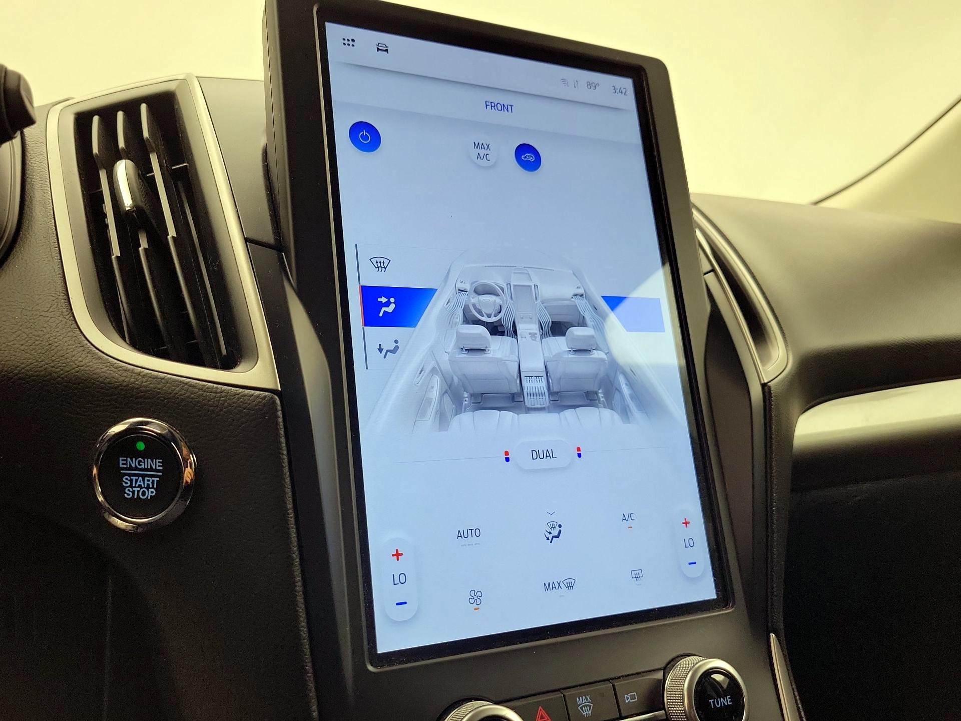 Thumbnail: 2022 Ford Edge - 16