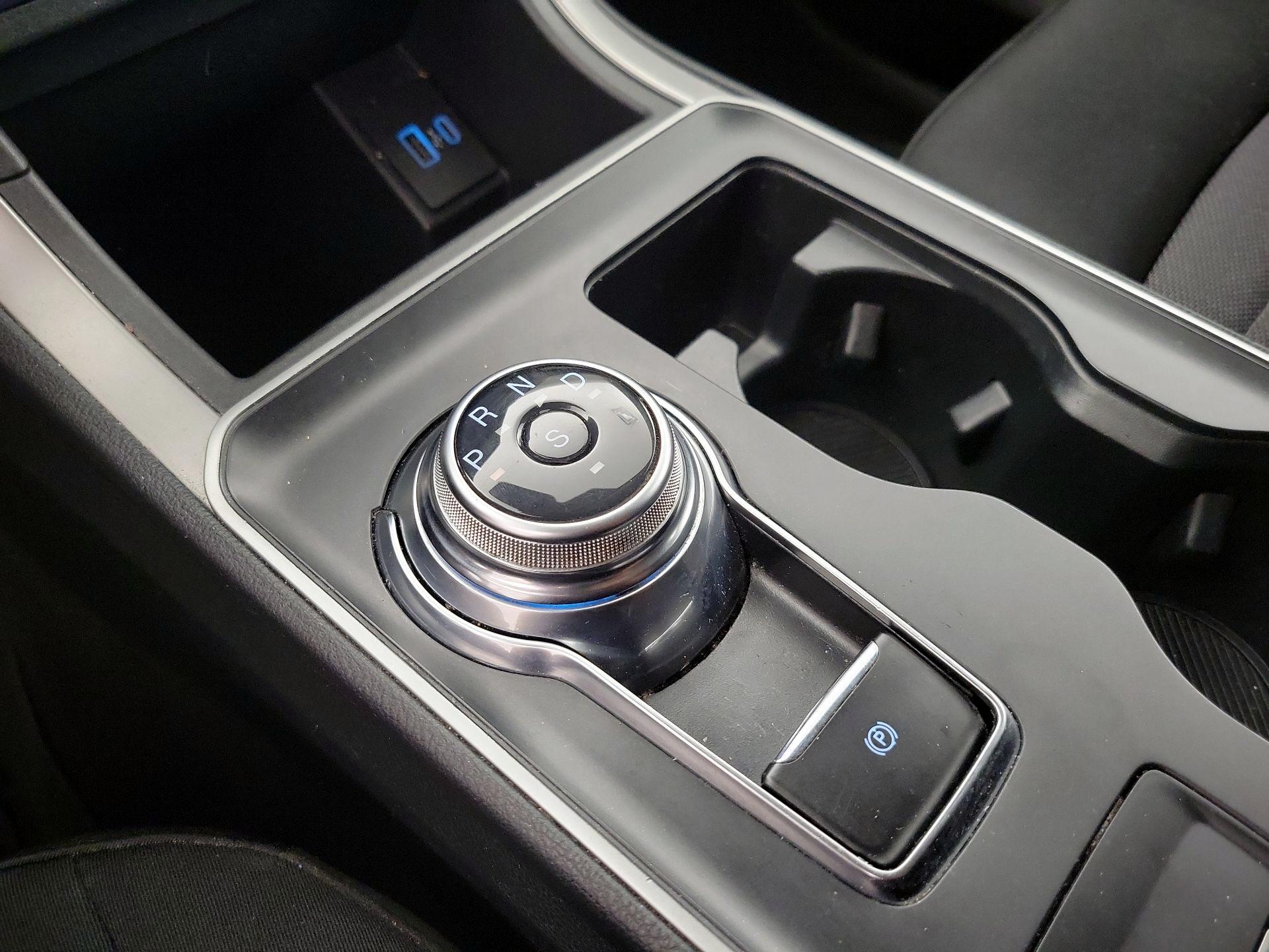 Thumbnail: 2022 Ford Edge - 17