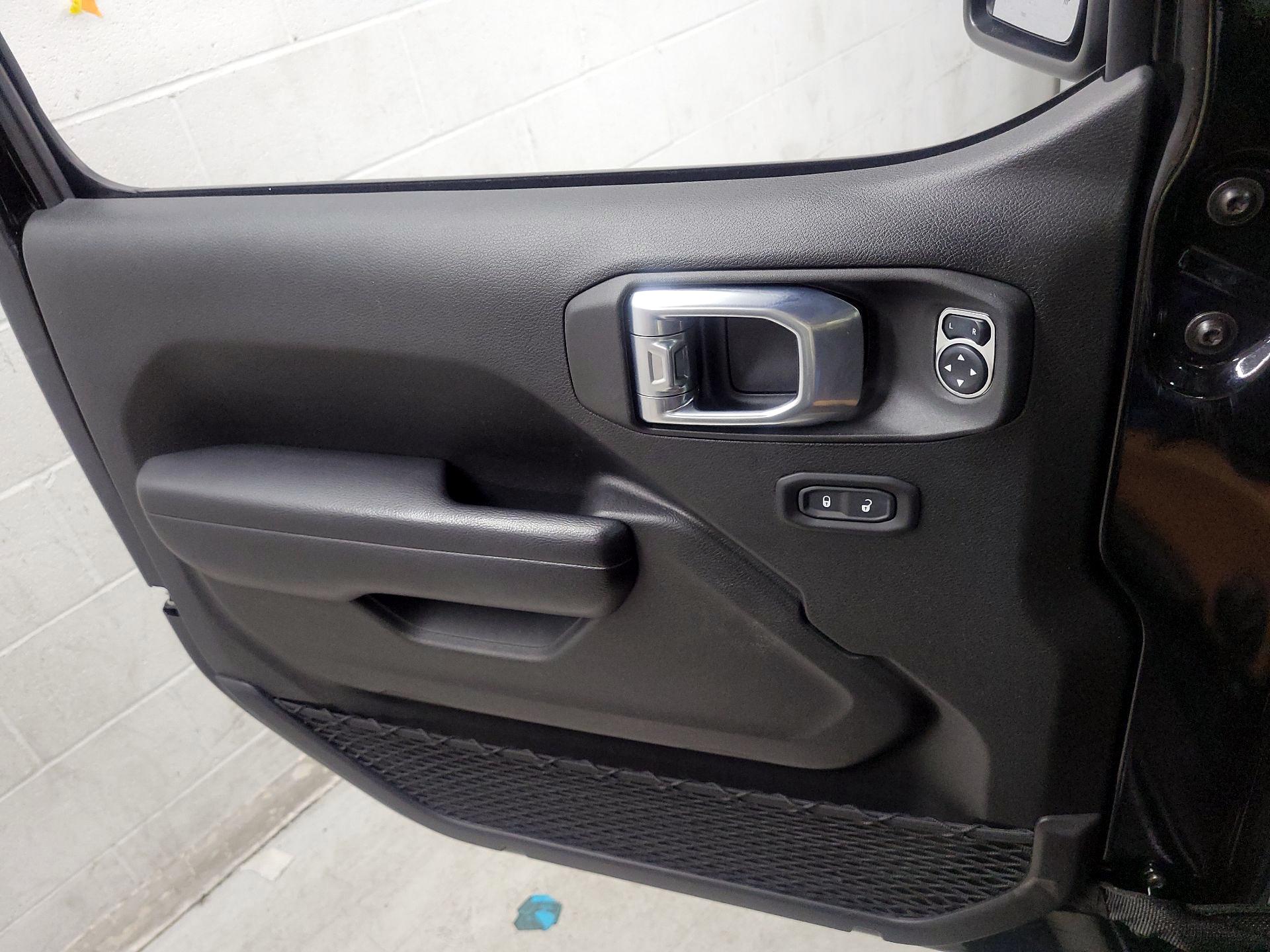 Thumbnail: 2021 Jeep Wrangler - 12