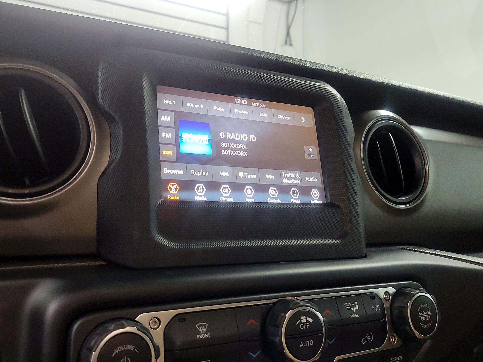 Thumbnail: 2021 Jeep Wrangler - 15