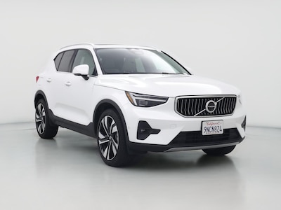 2024 Volvo XC40 B5 Plus Bright Theme