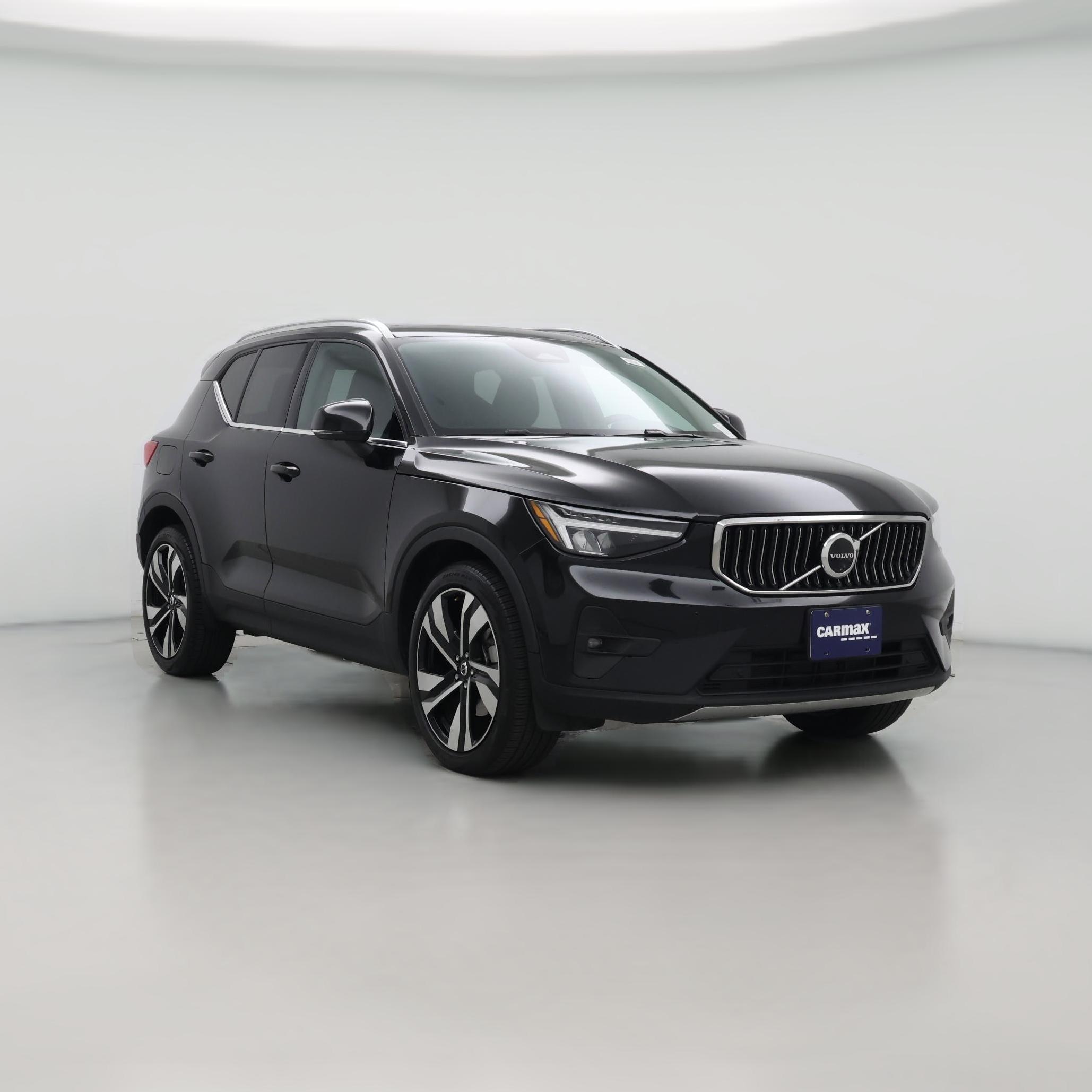 Thumbnail: 2025 Volvo XC40 - 1