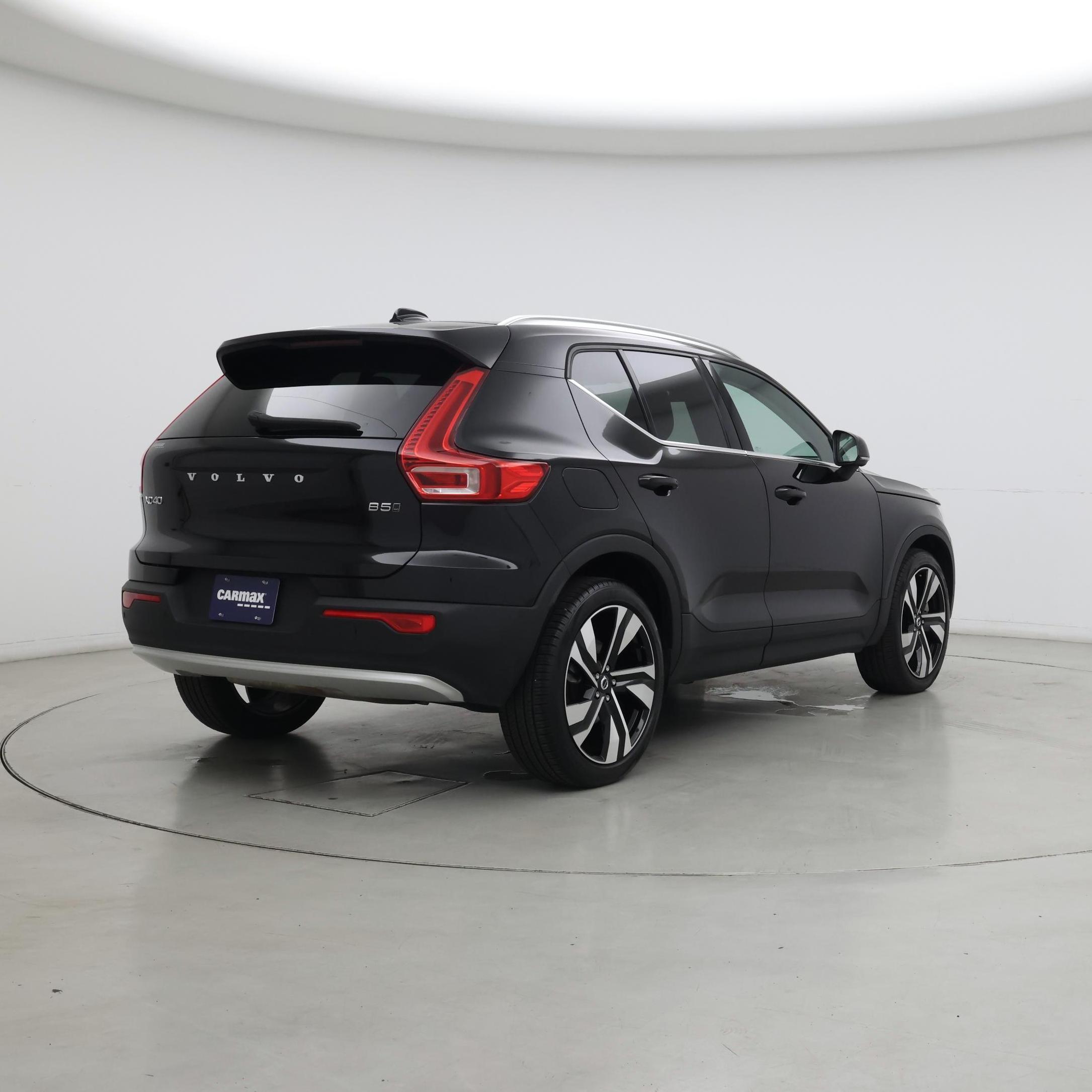 Thumbnail: 2025 Volvo XC40 - 8