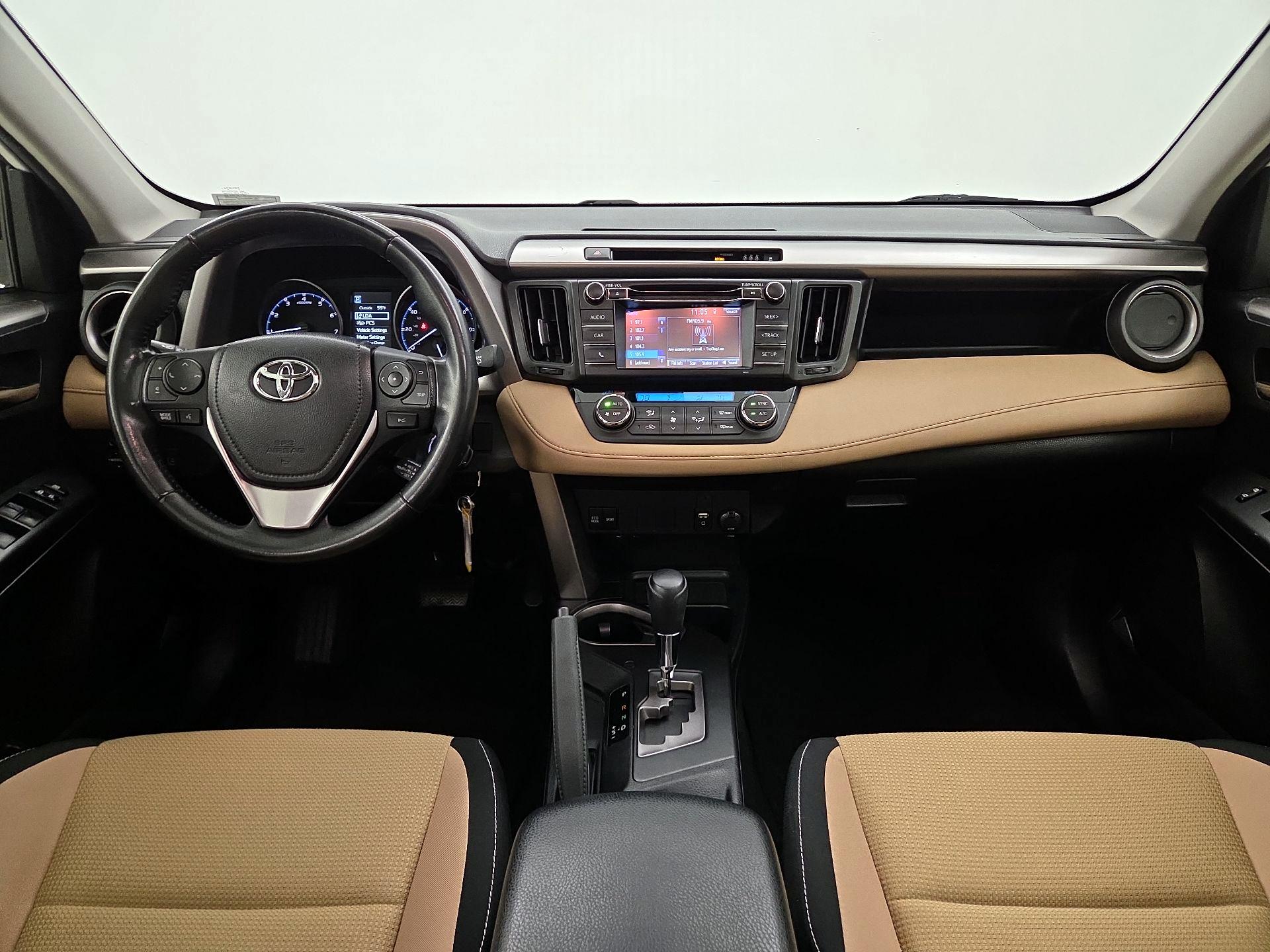 Thumbnail: 2017 Toyota RAV4 - 9