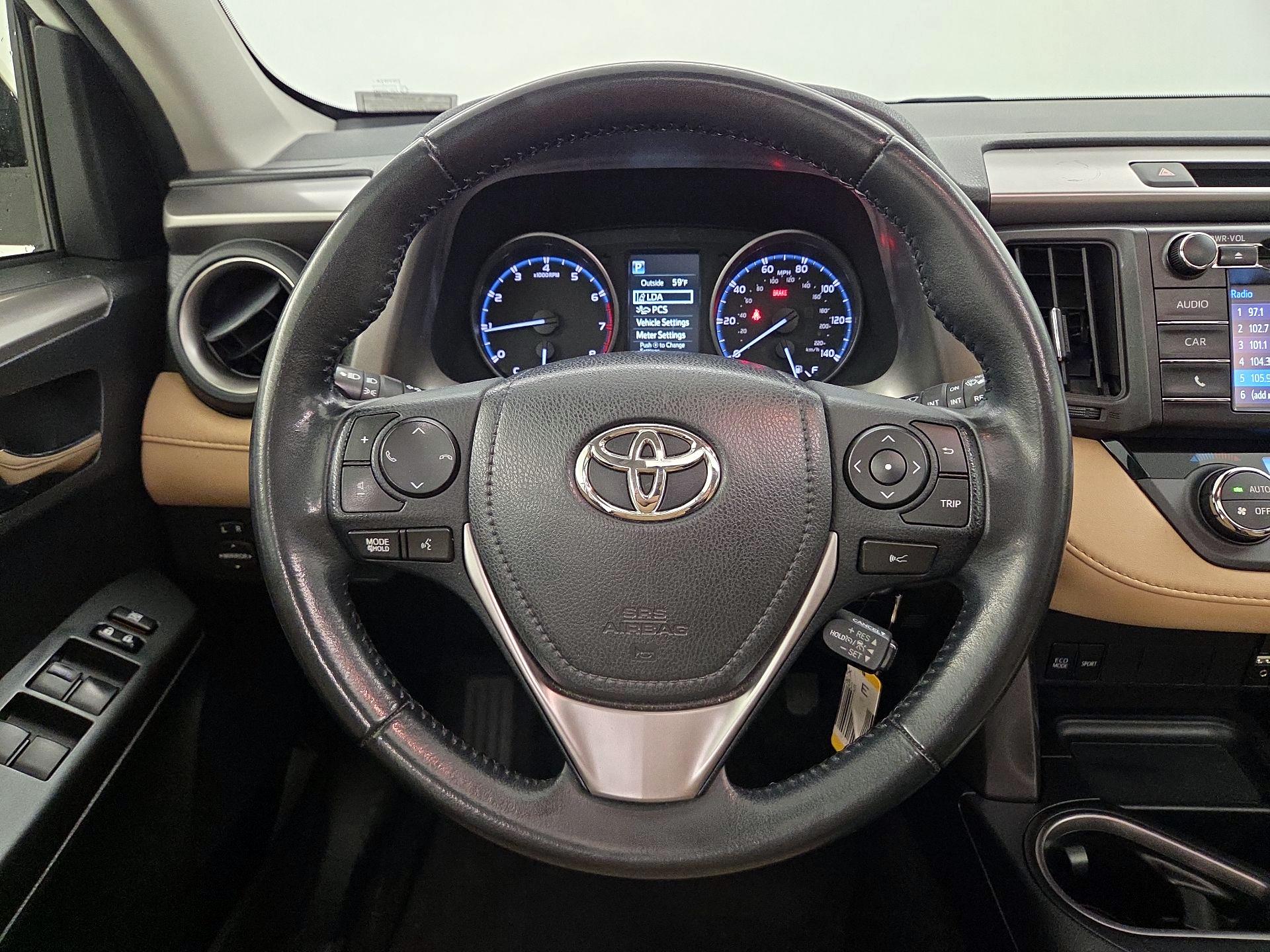 Thumbnail: 2017 Toyota RAV4 - 10