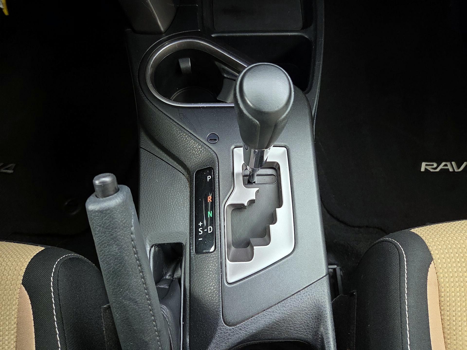 Thumbnail: 2017 Toyota RAV4 - 17