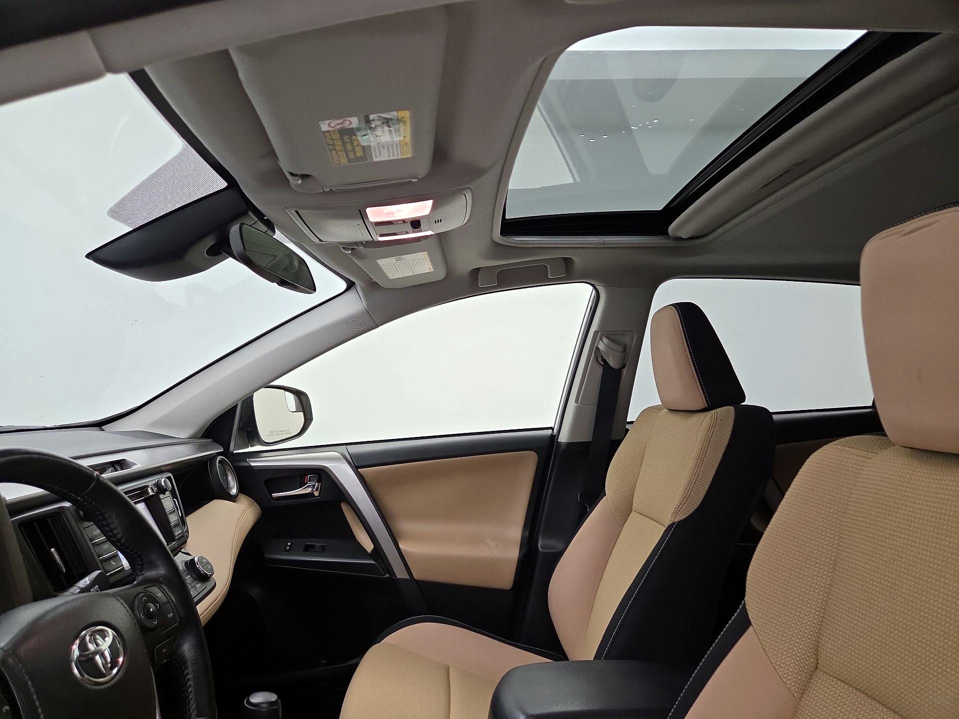 Thumbnail: 2017 Toyota RAV4 - 19