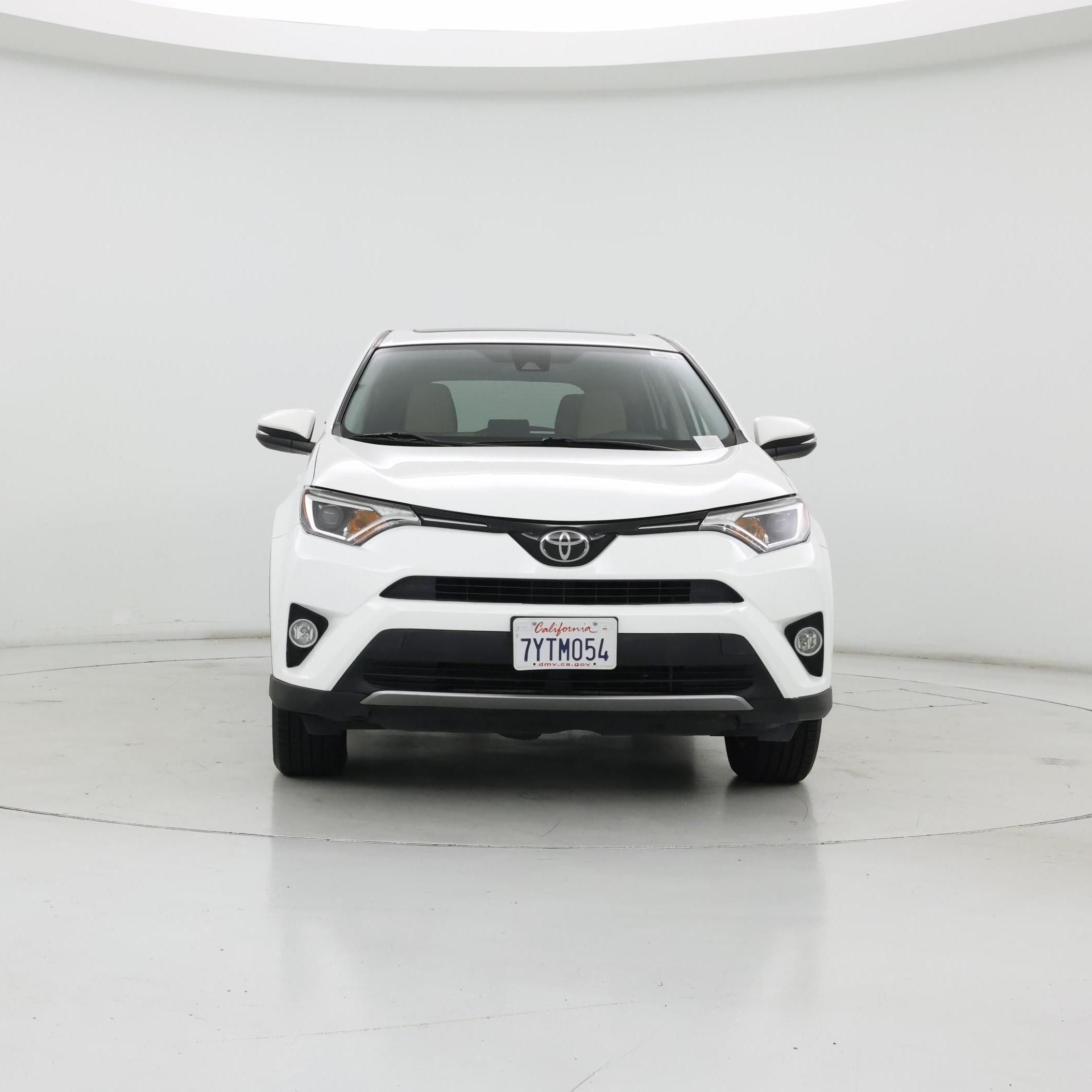 Thumbnail: 2017 Toyota RAV4 - 5
