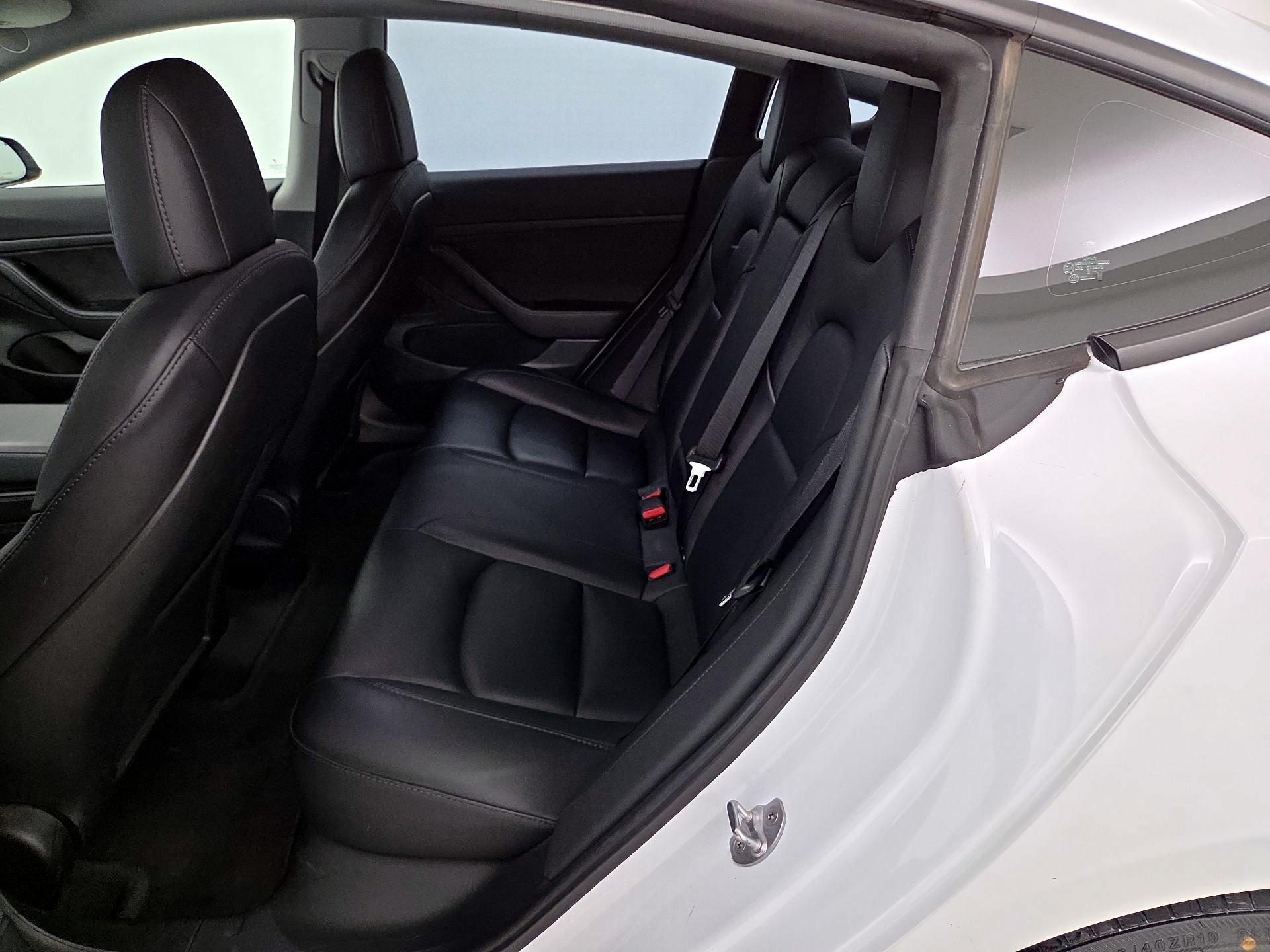 Thumbnail: 2021 Tesla Model 3 - 10