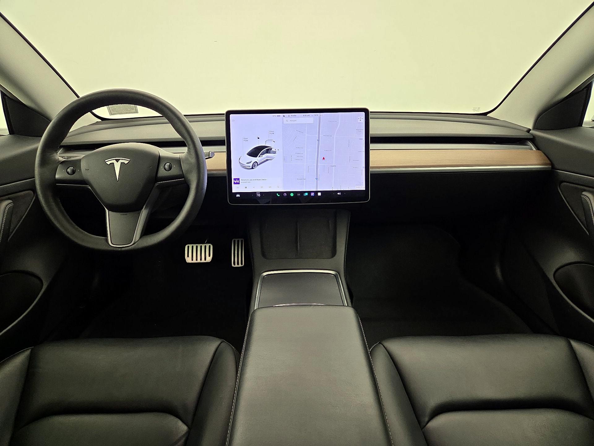 Thumbnail: 2021 Tesla Model 3 - 11